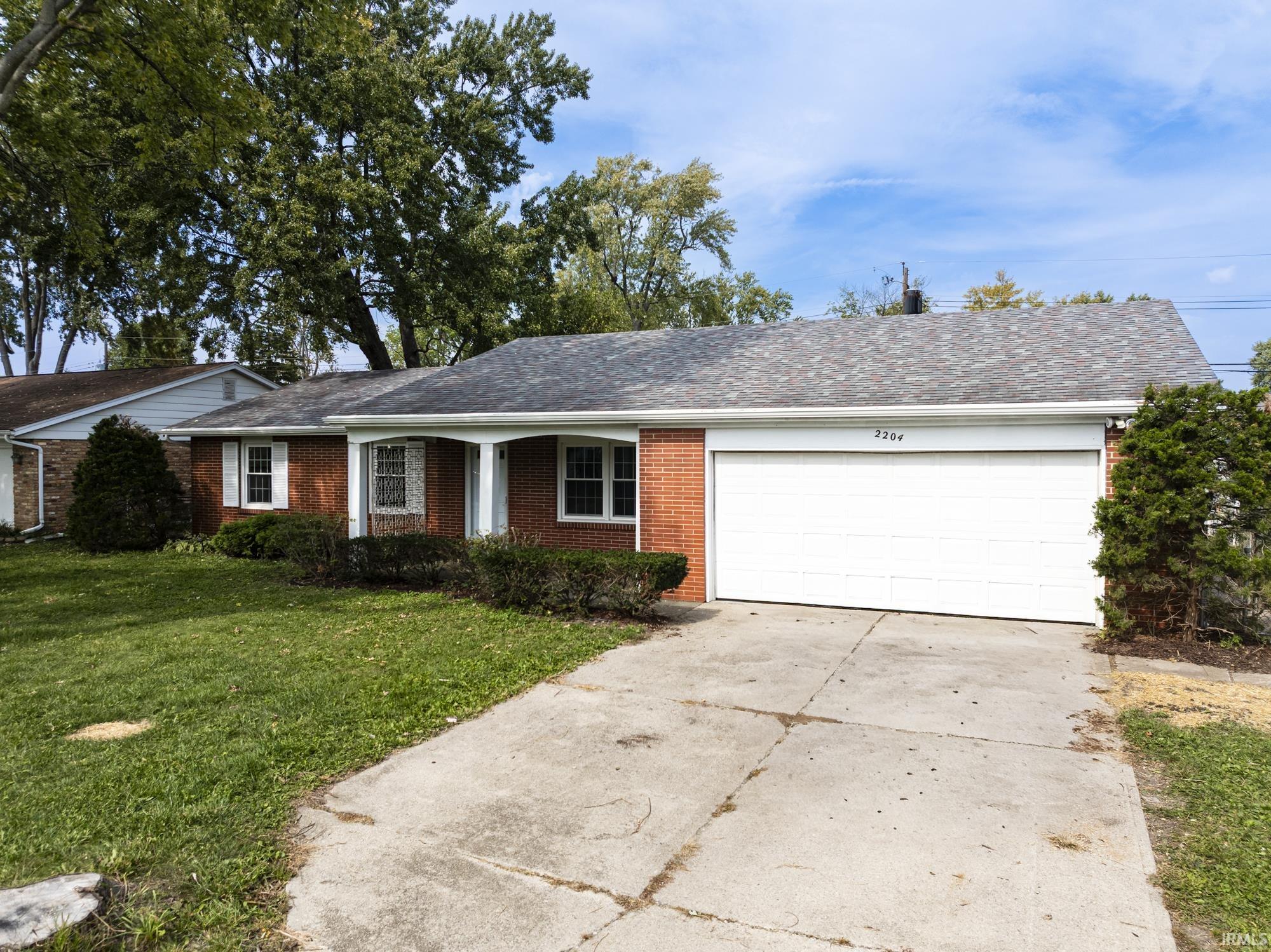 2204 W Purdue Avenue — photo