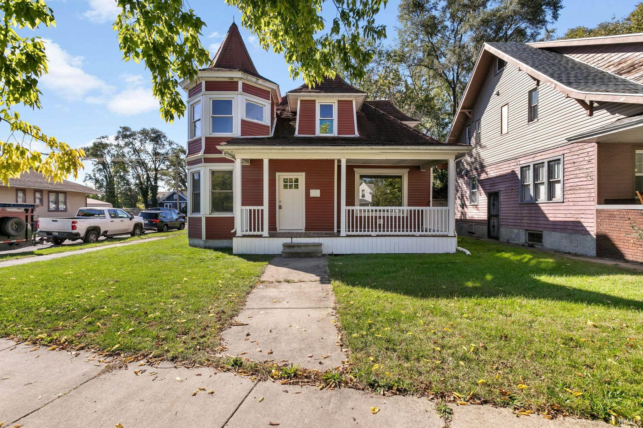 1212 Lincoln Way — photo