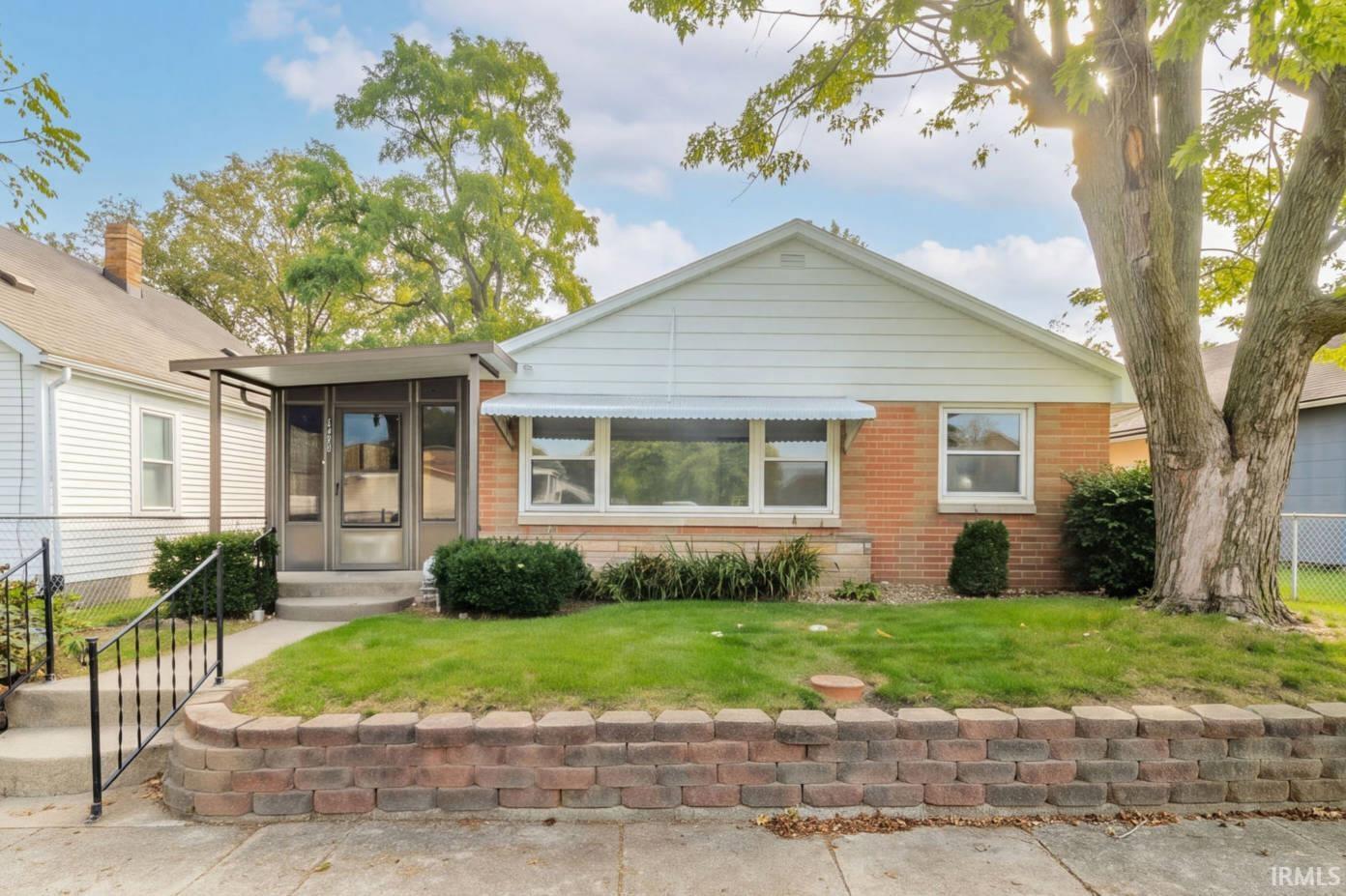 1806 Ross Street — photo