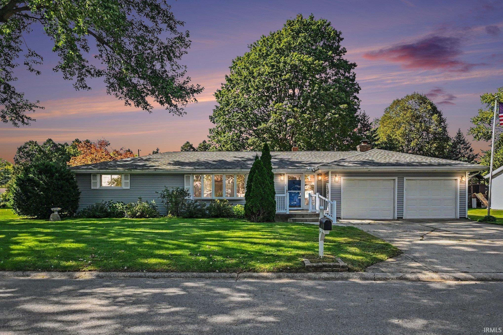 1805 Mayfield Drive — photo