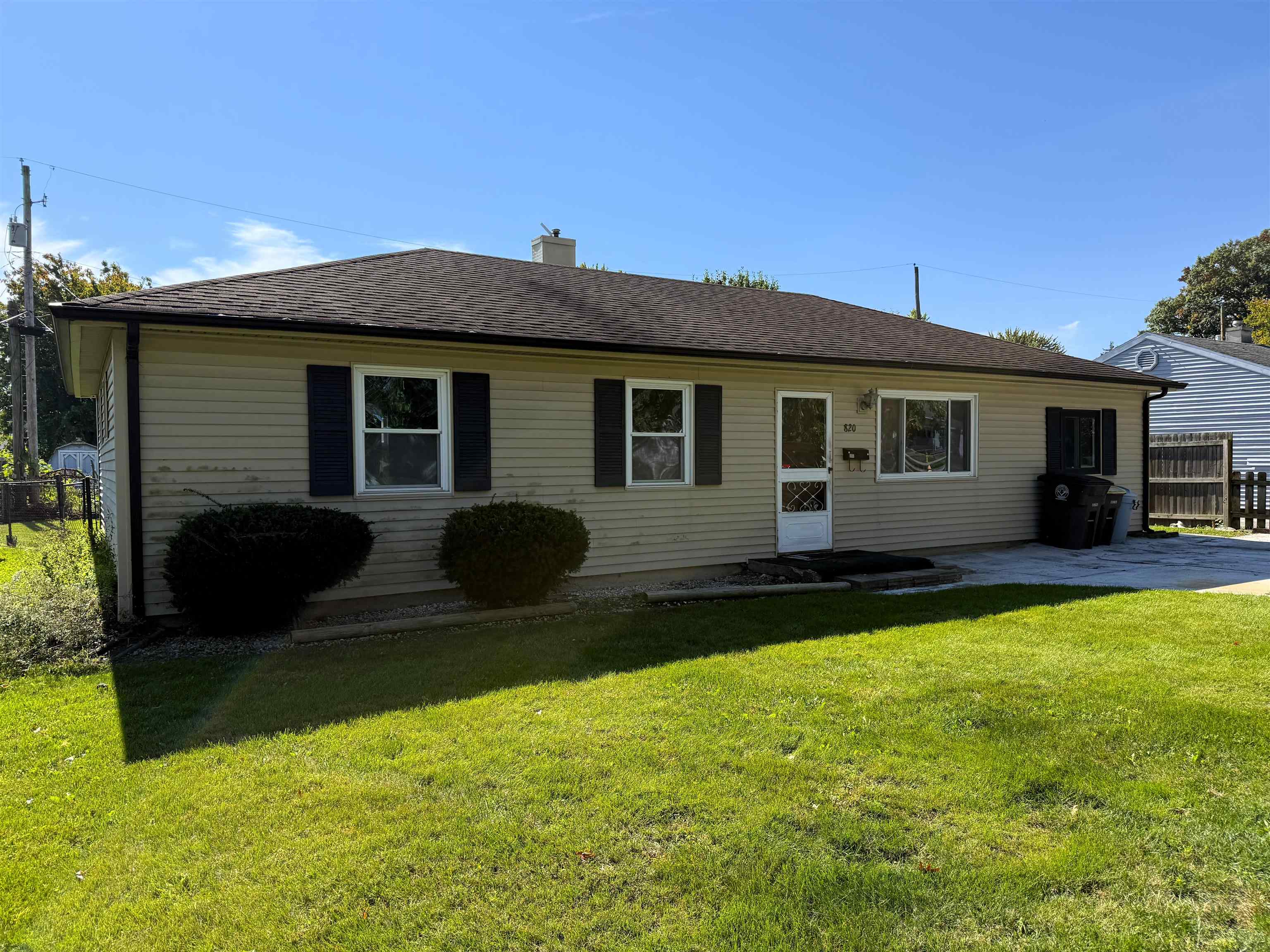 820 Buckingham Drive — photo