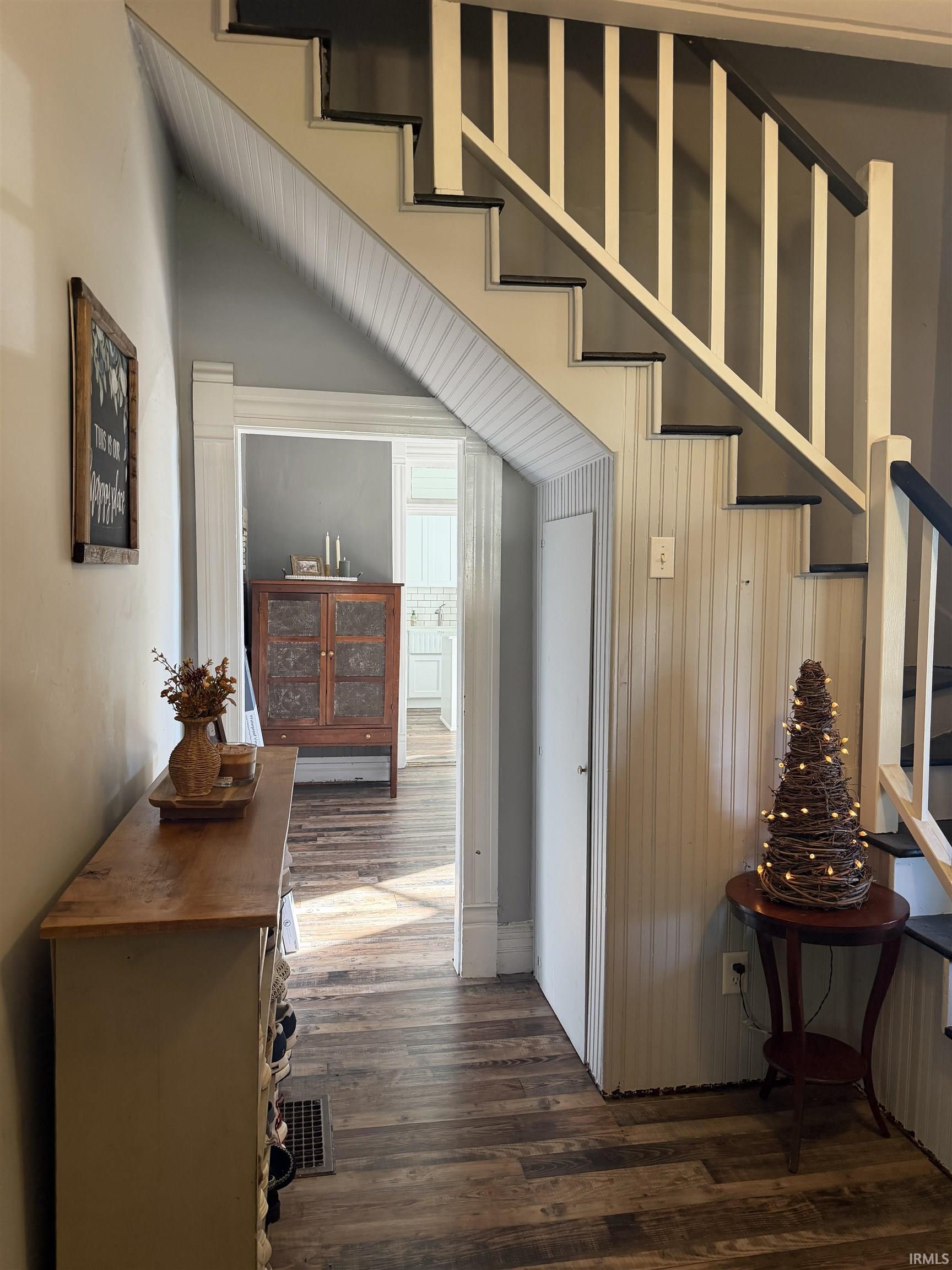 267 E Main Street, Bloomfield, IN 47424 — photo 3