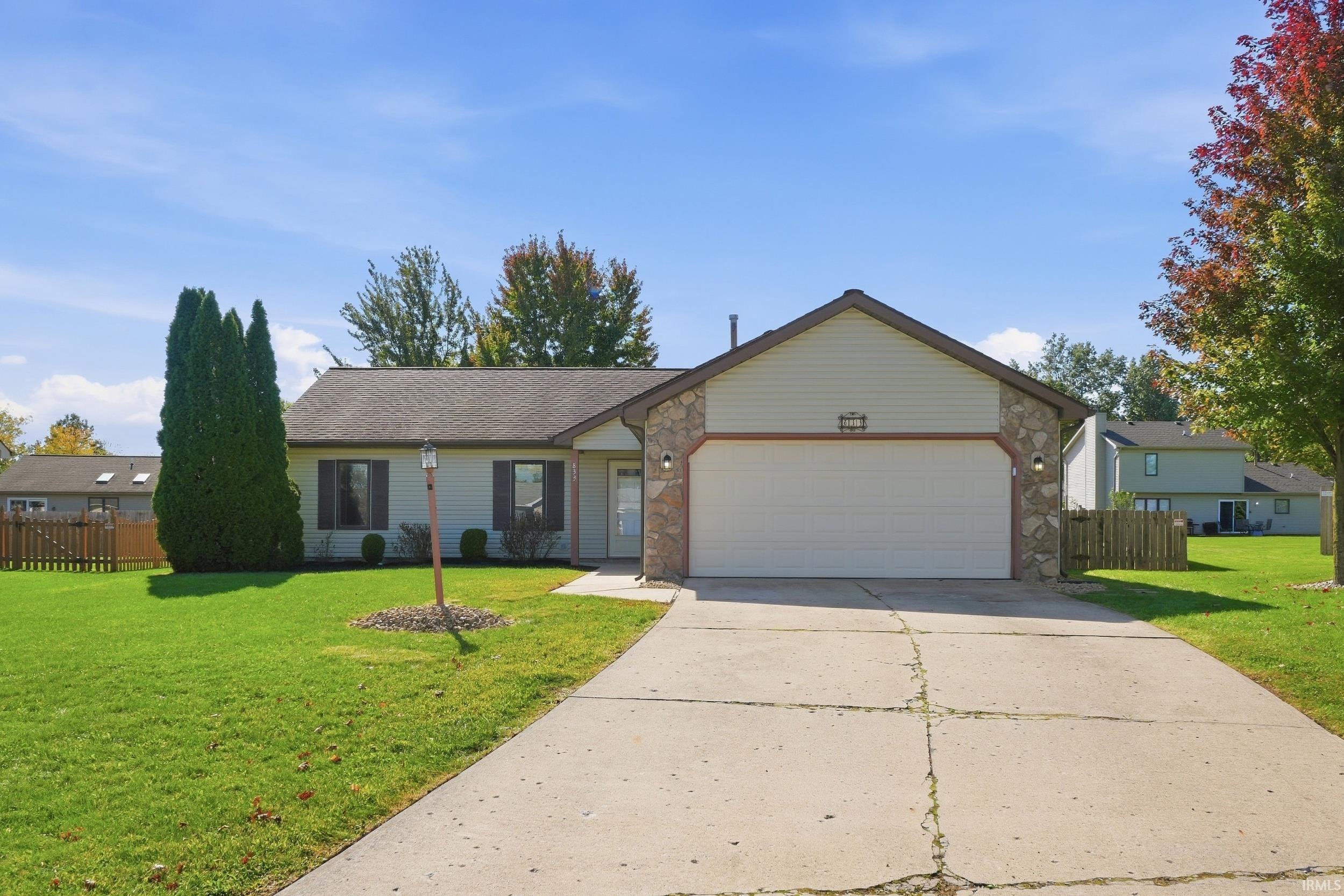 833 Laurel Hill Place — photo
