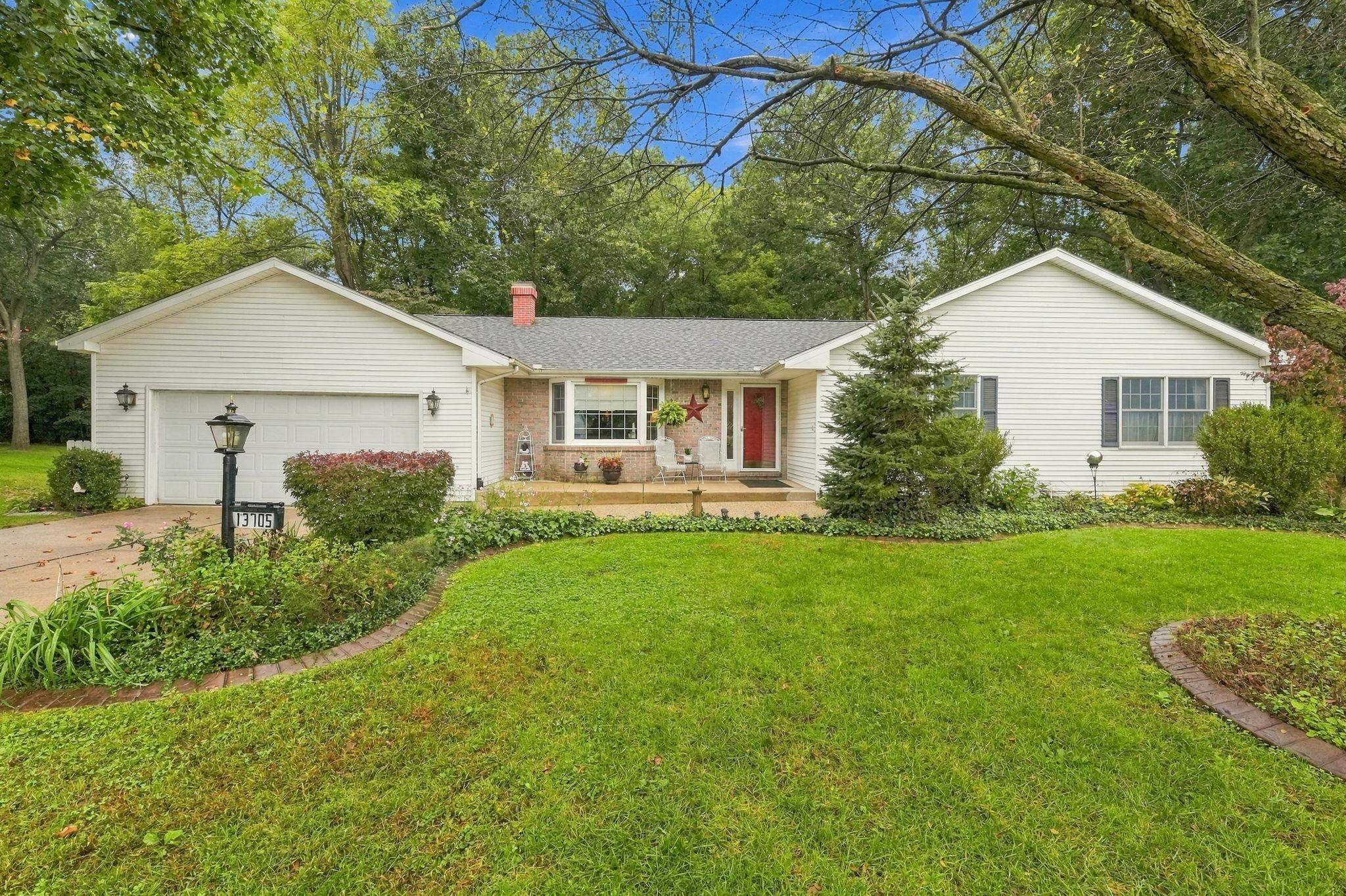13705 Old Creek Court — photo