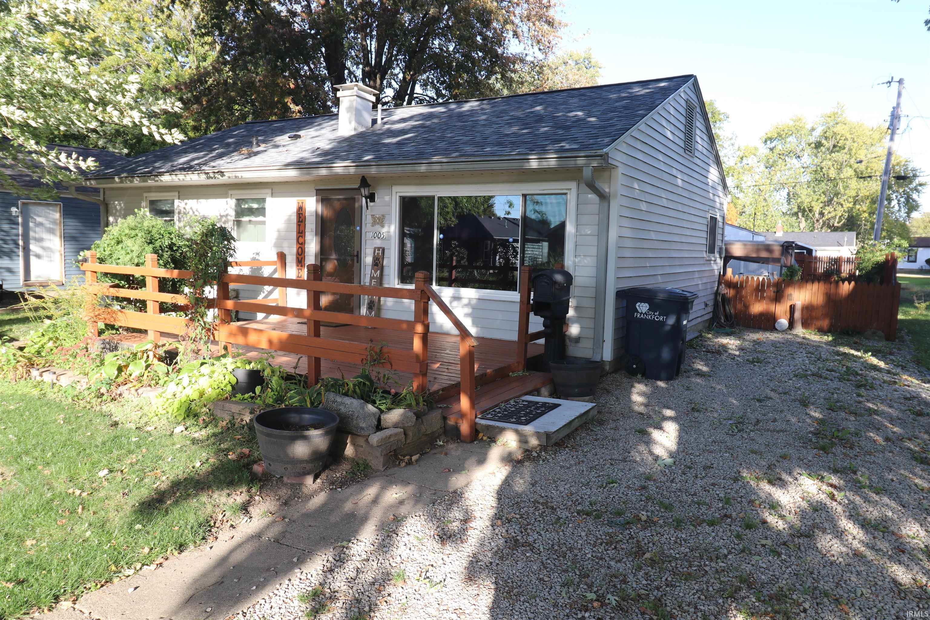 1005 Milroy Street — photo