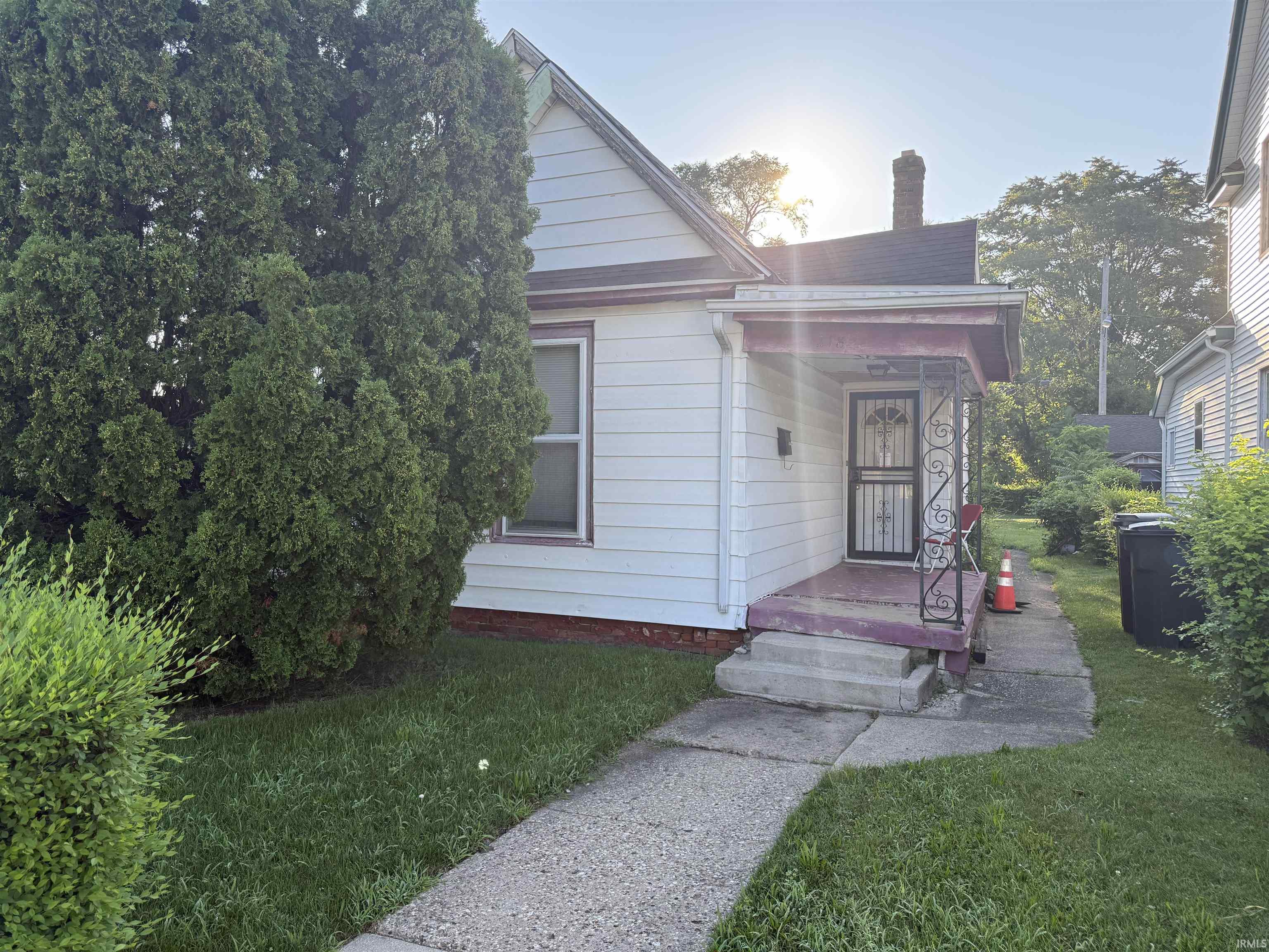 218 Sadie Street — photo