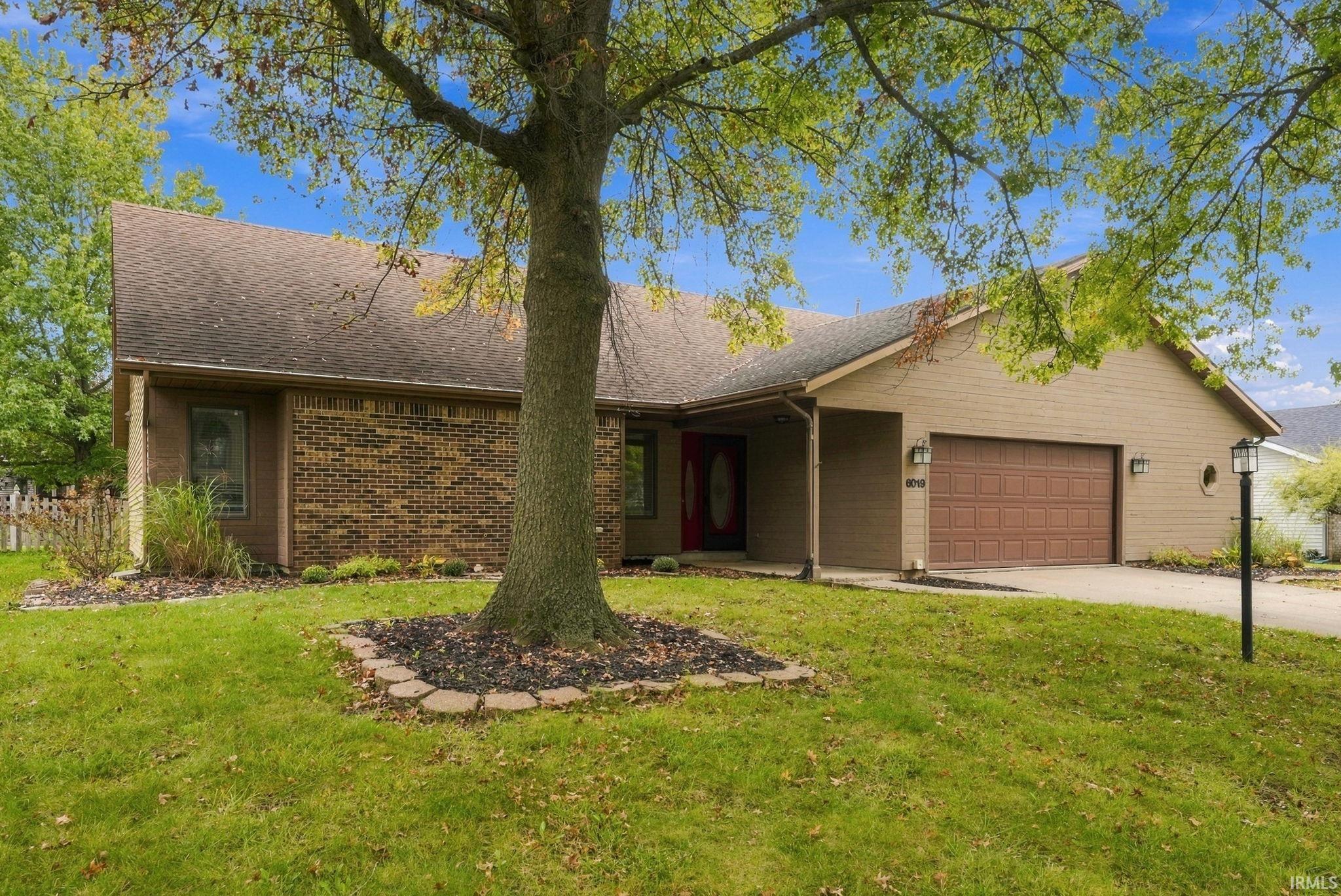 6019 Tomahawk Trail — photo
