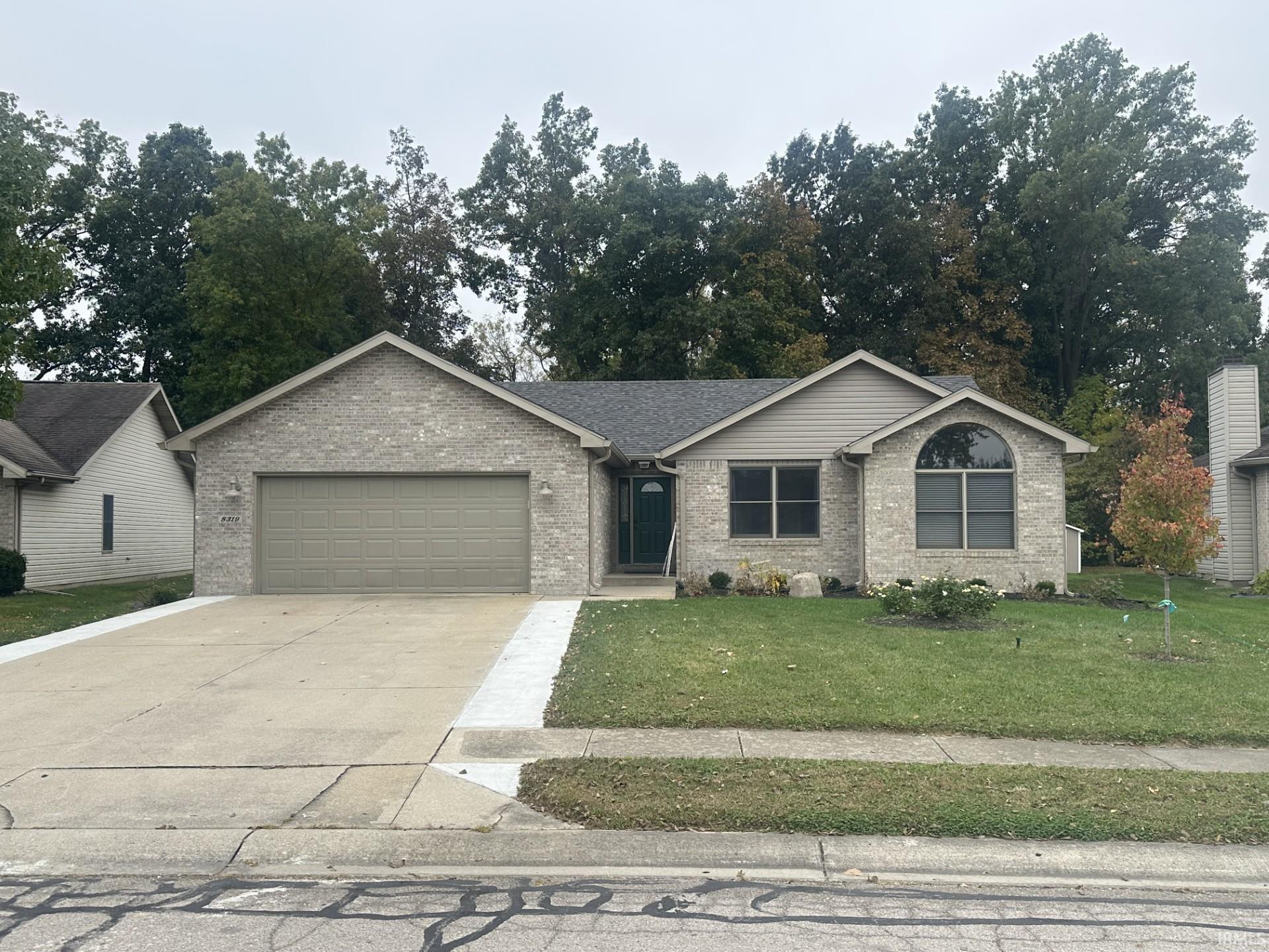 8319 W Ashford Lane — photo