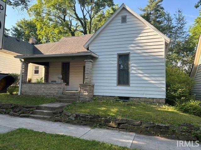 817 W 6th Street — photo