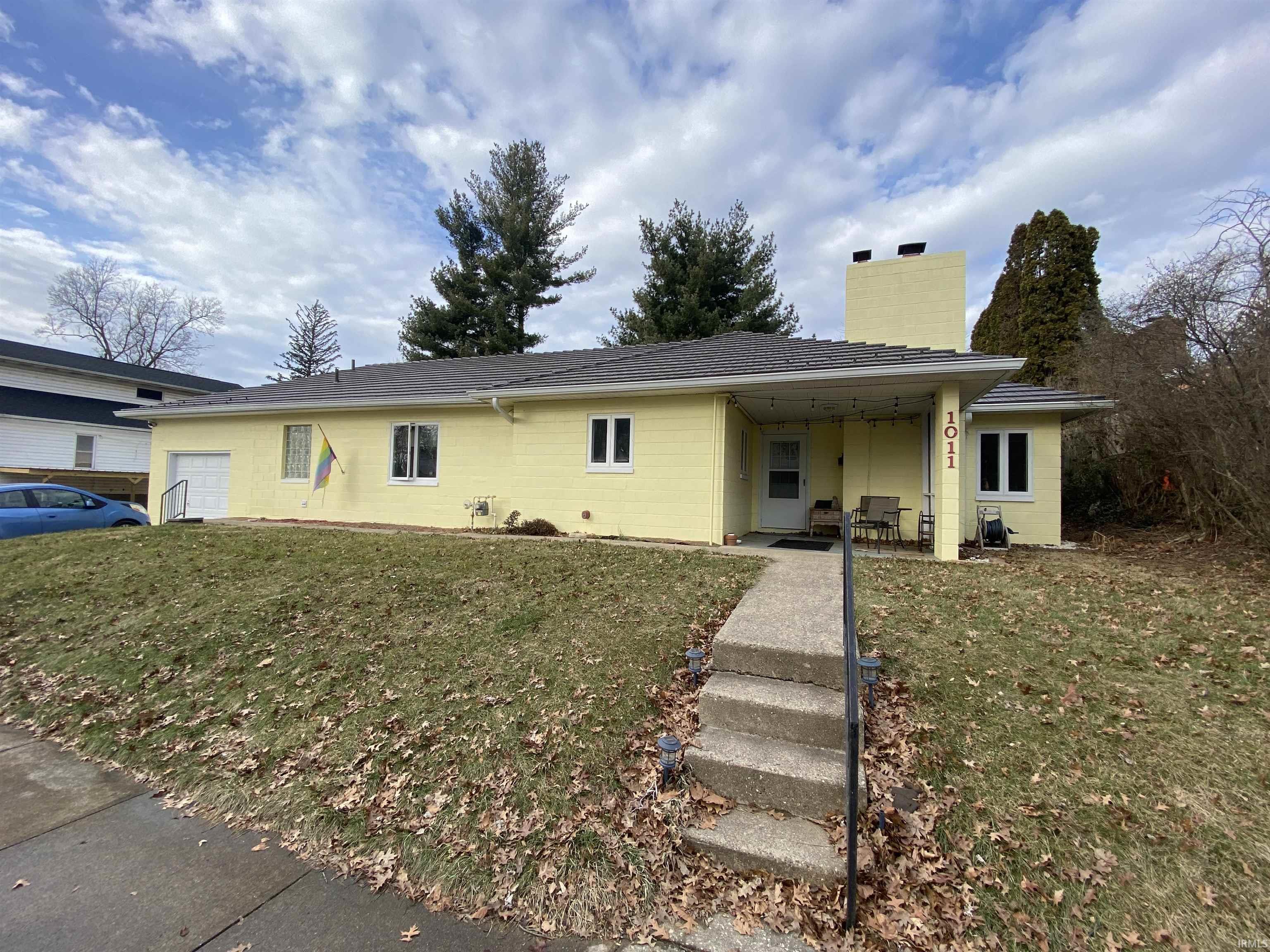 1011 E Wylie Street — photo