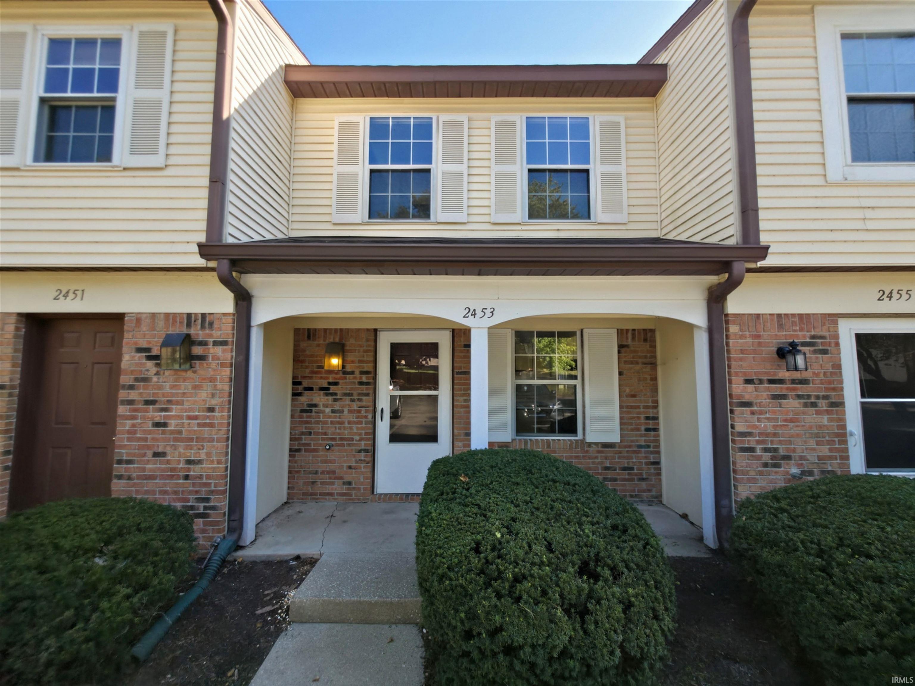 2453 S Burberry Lane — photo