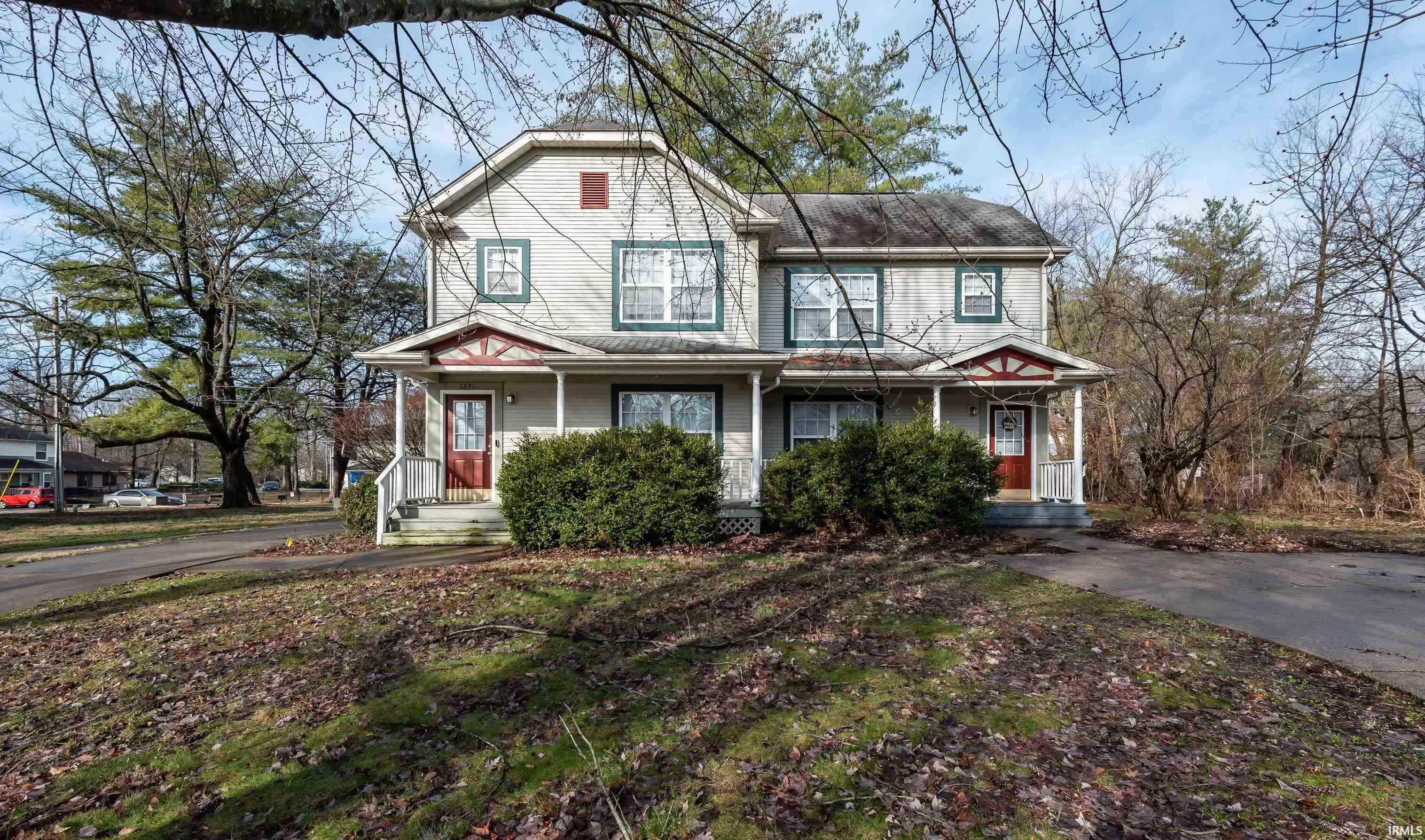 1231 & 1233 E Tylers Turn — photo