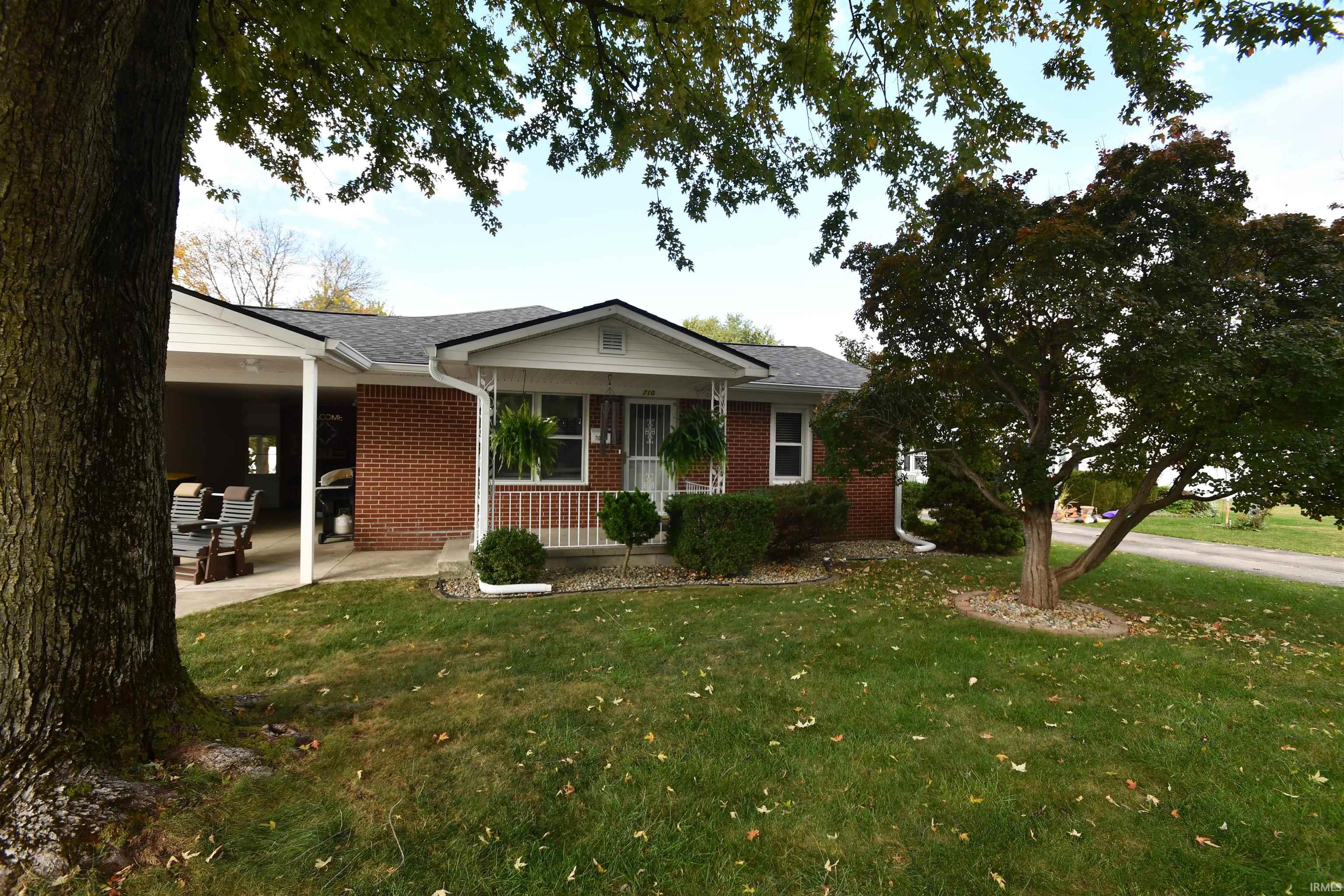 710 Maple Street — photo