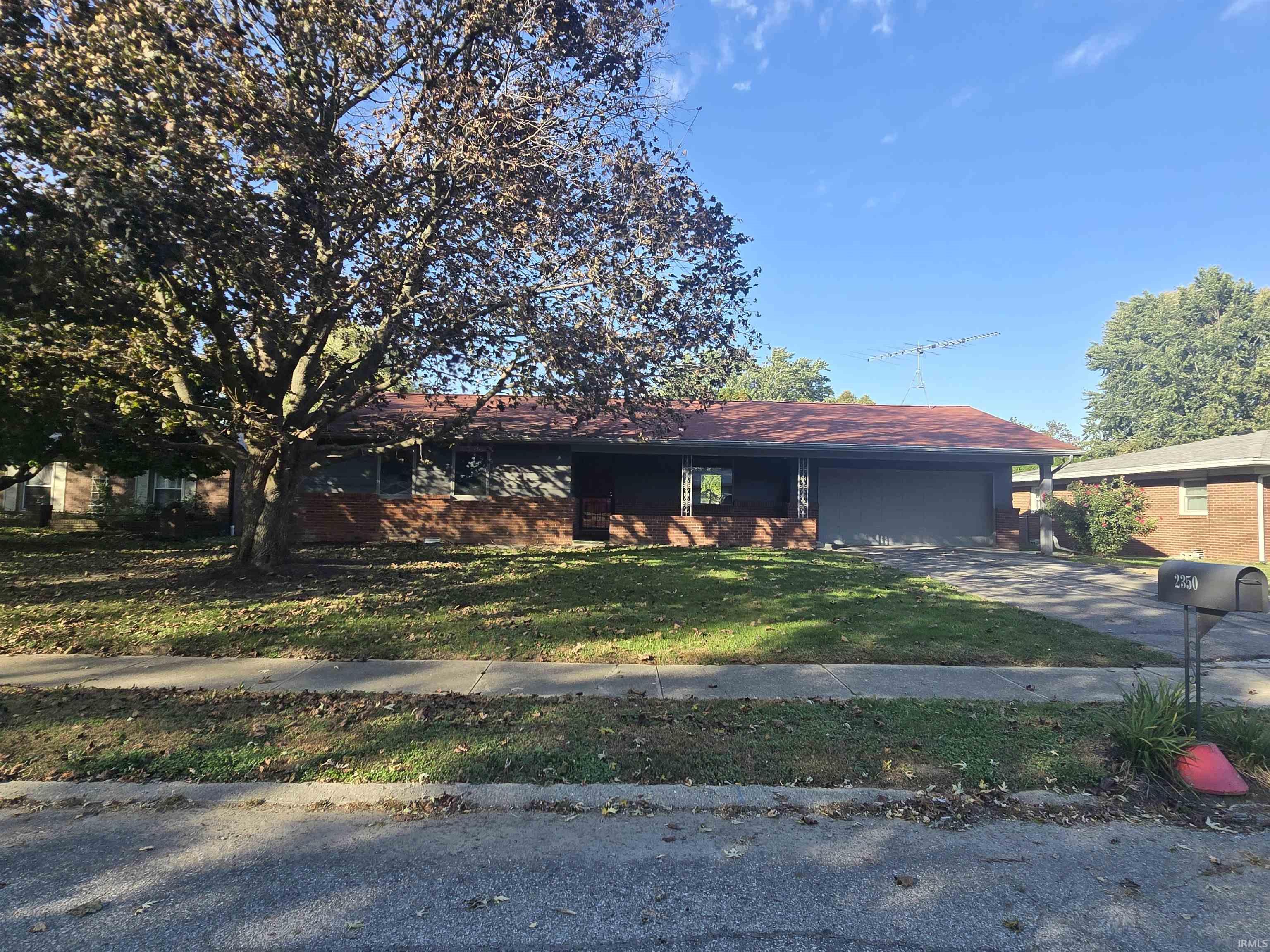 2350 Westdale Court — photo