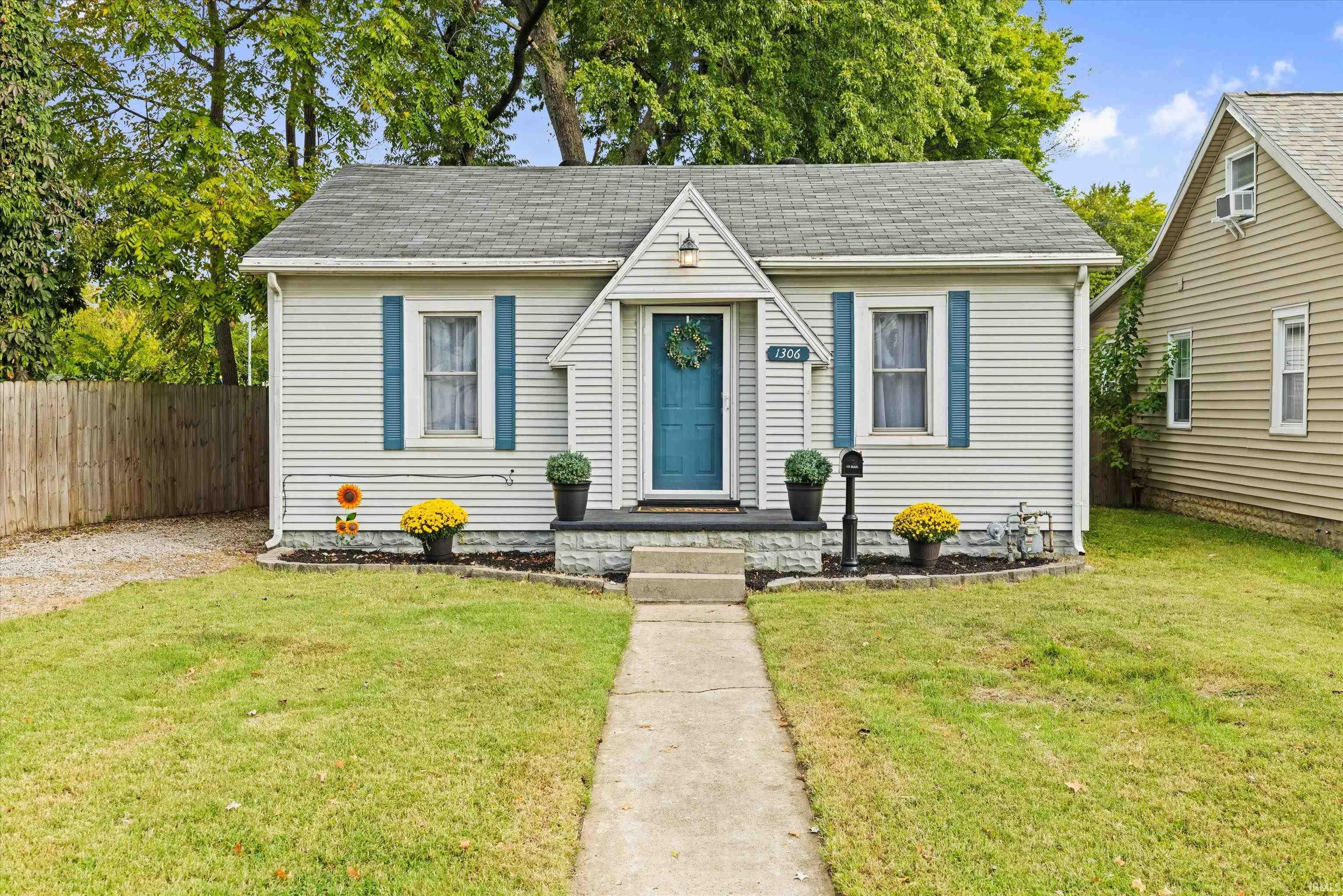 1306 E Missouri Street — photo