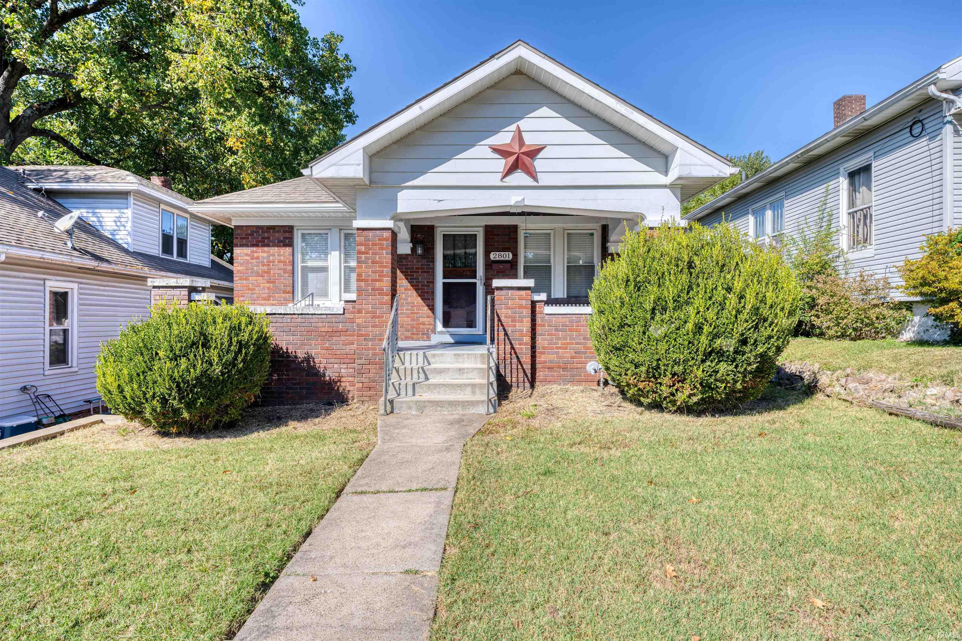 2801 Hillcrest Terrace — photo