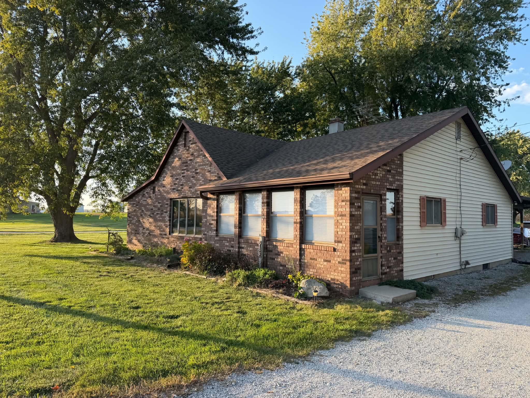 6122 E St Rd 14 Road, Rochester, IN 46975