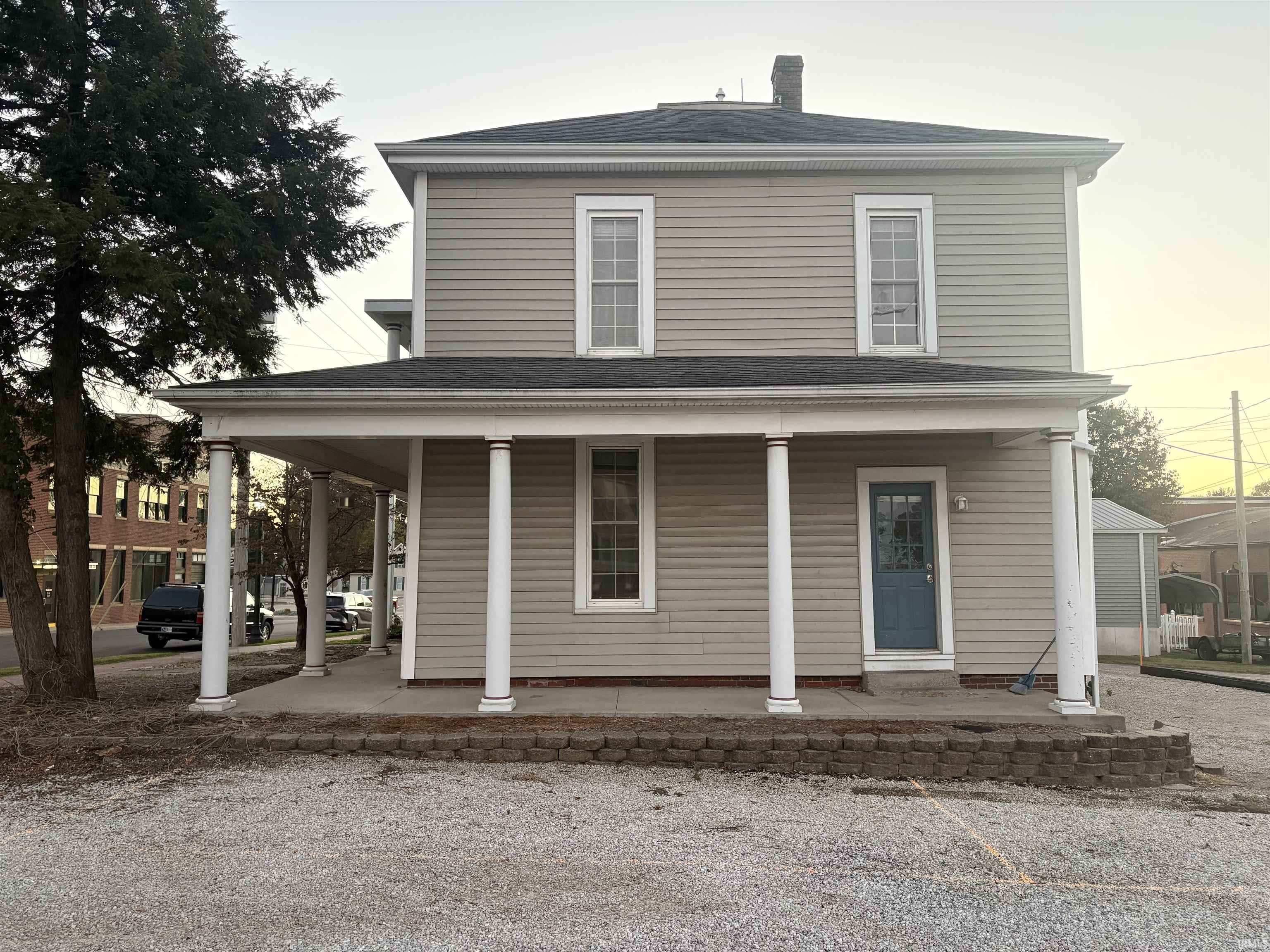 207 E 4th Street, Jasper, IN 47546 — photo 2