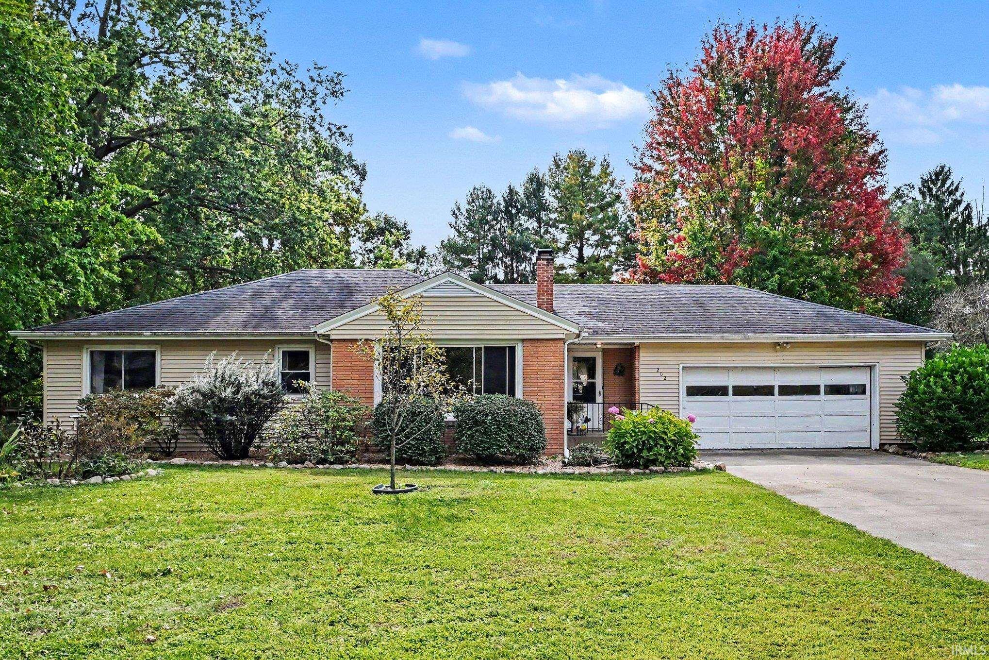 202 E Tyner Drive — photo