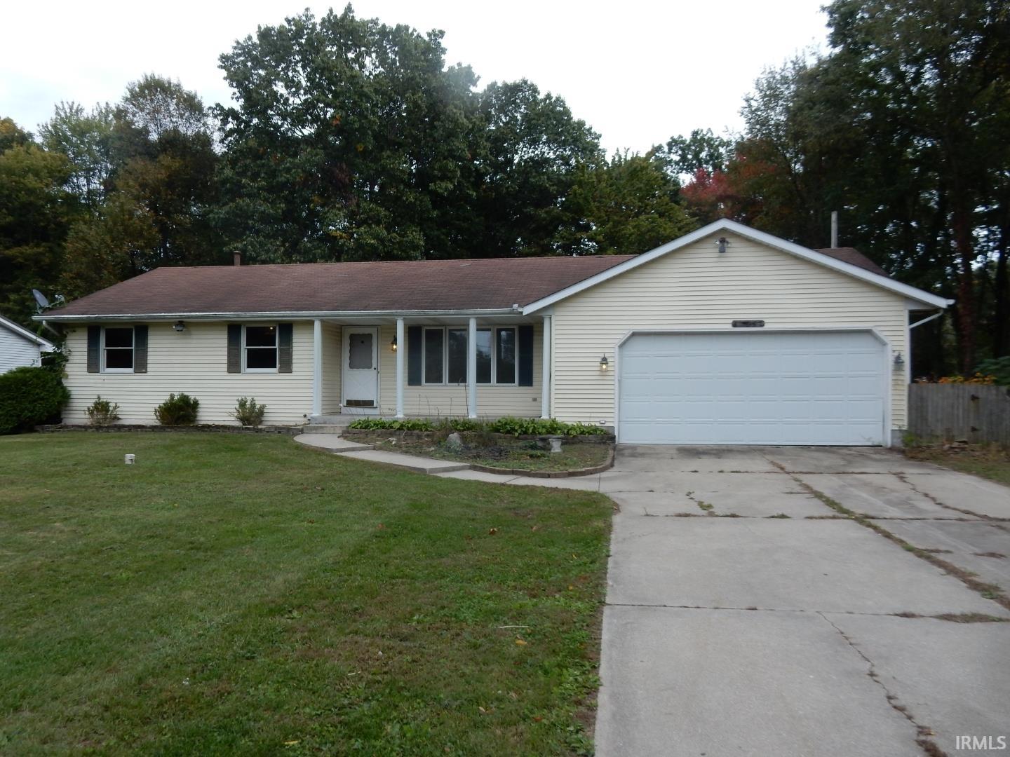 51852 County Road 11 — photo