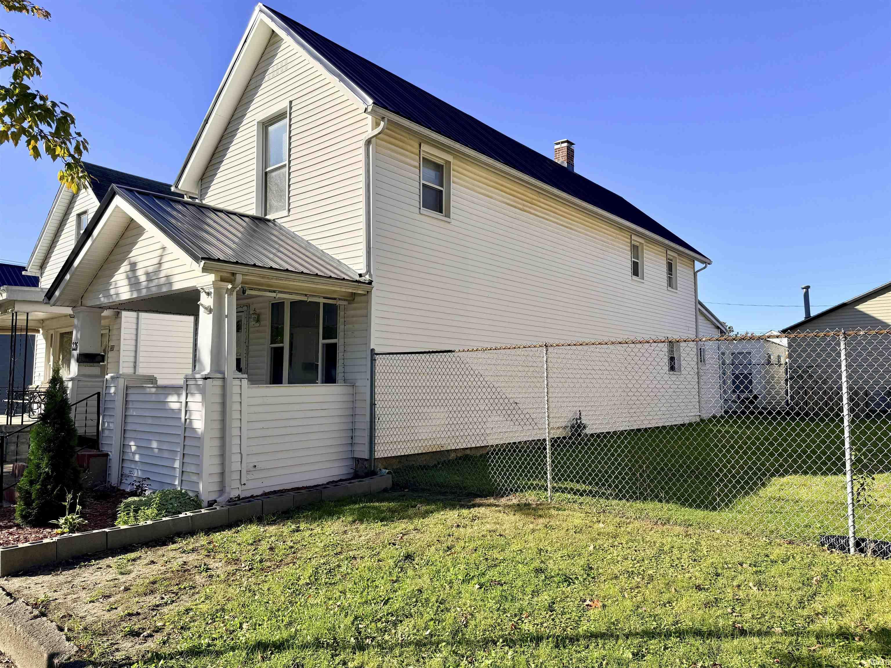 226 W Williams Street — photo