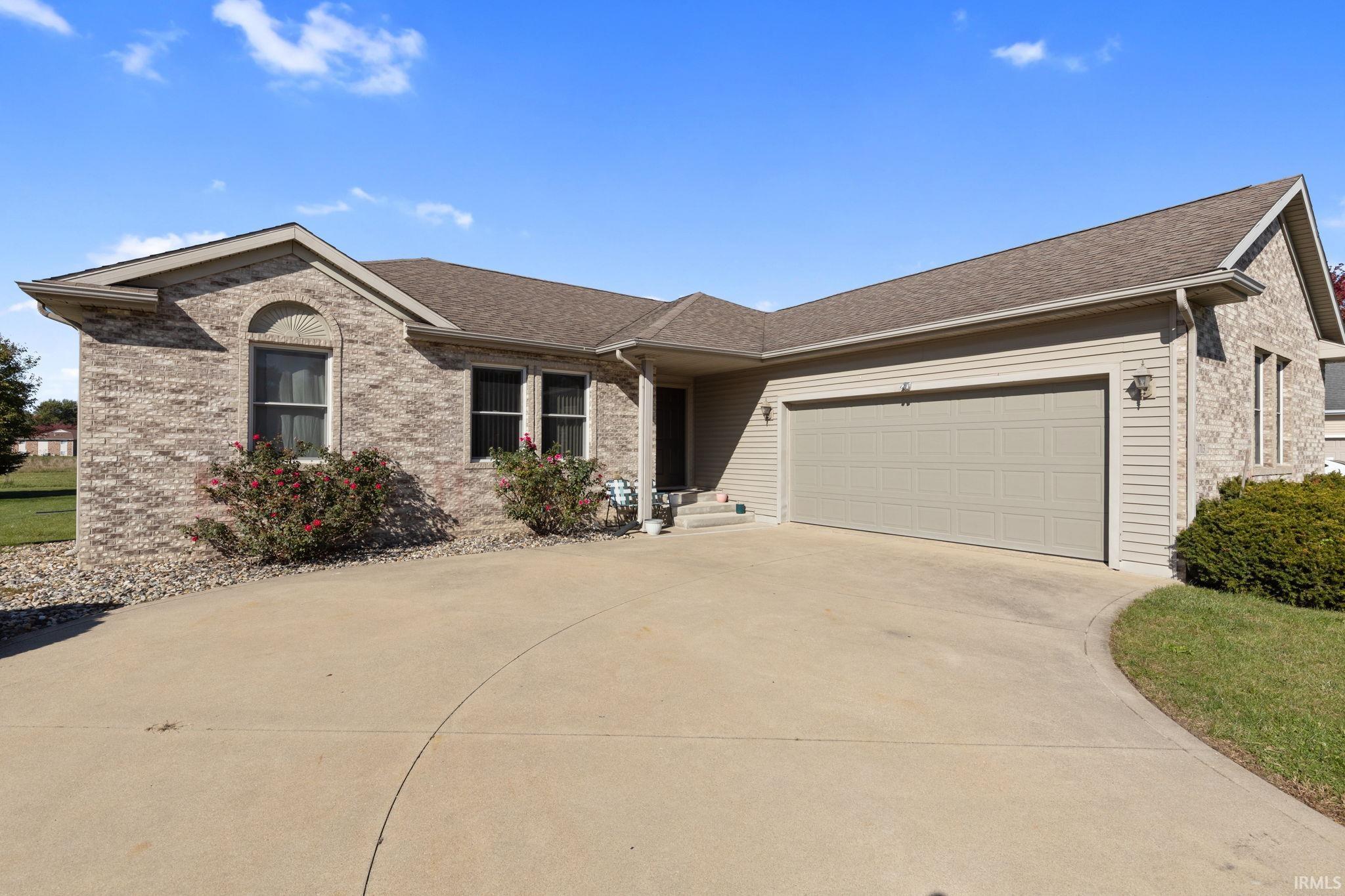 1713 Longwood Court — photo