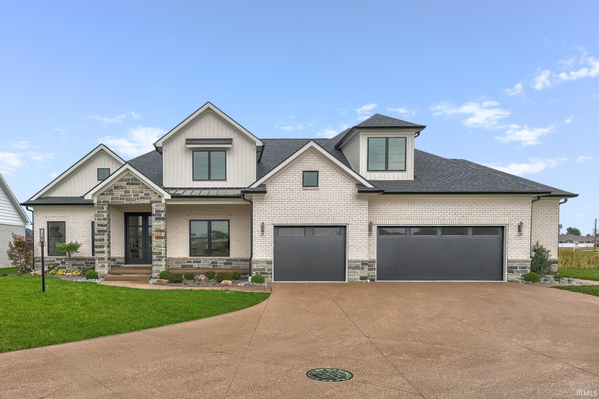 2791 Lake Drive — photo