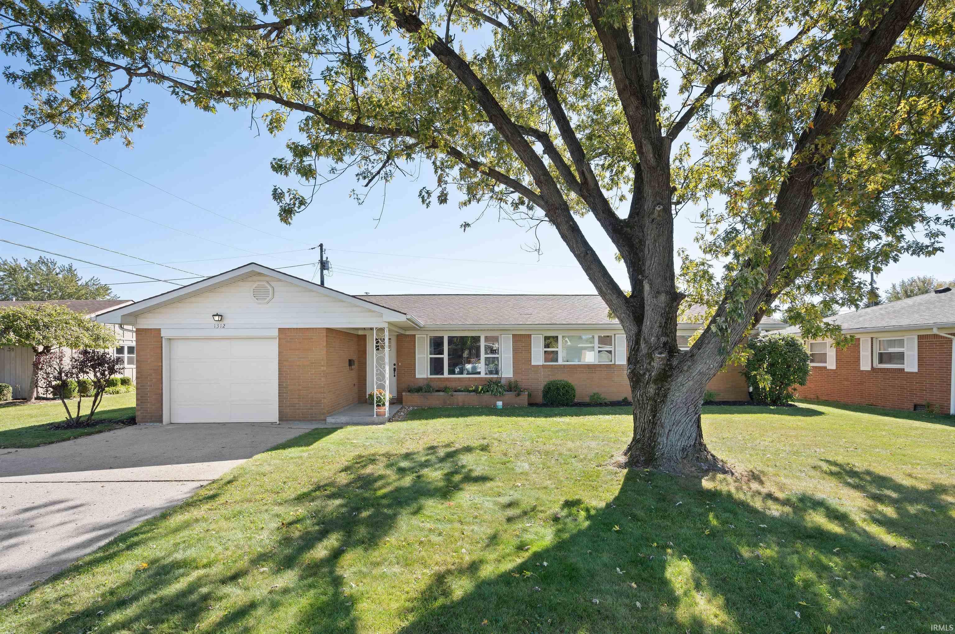 1312 N Manor Drive — photo