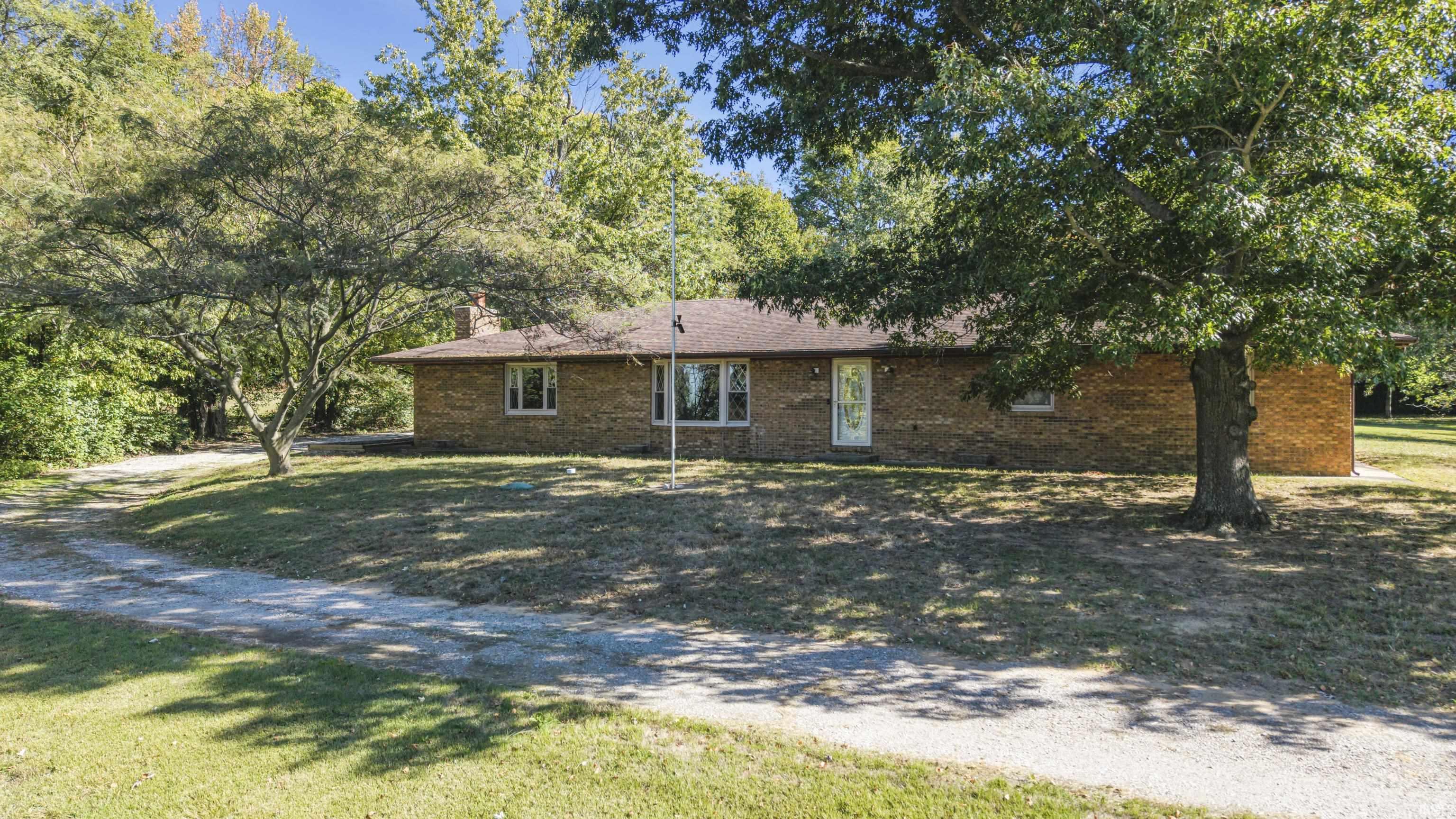1390 S Old State Road 65 — photo