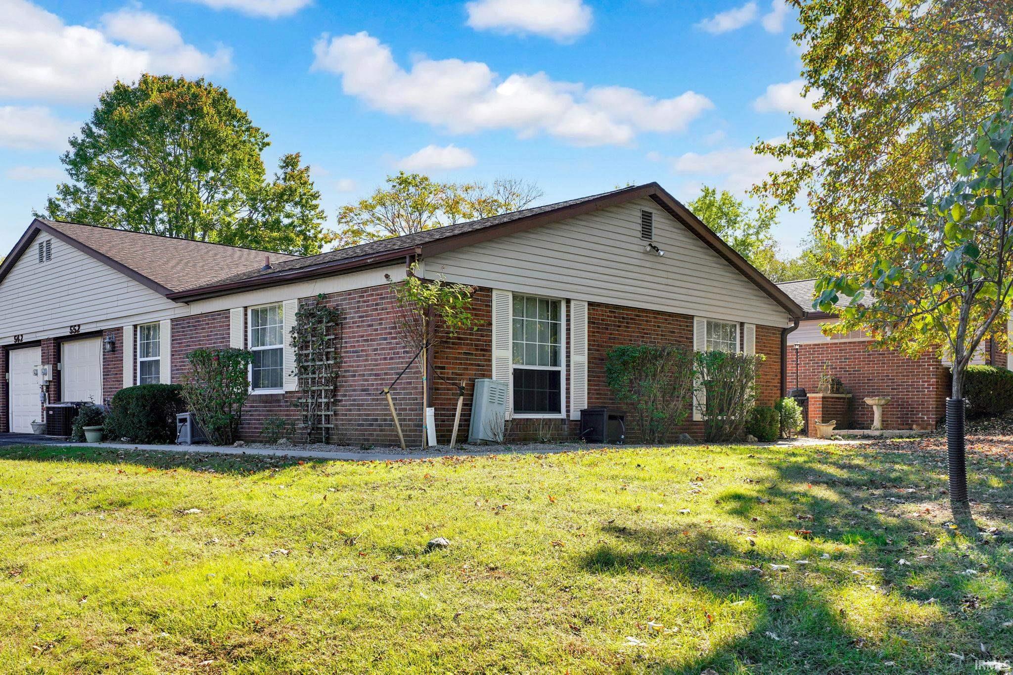 552 E Waterloo Court — photo