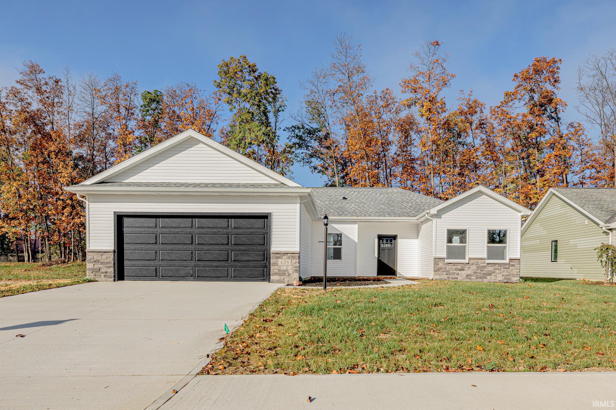 628 S Valley River Drive — photo
