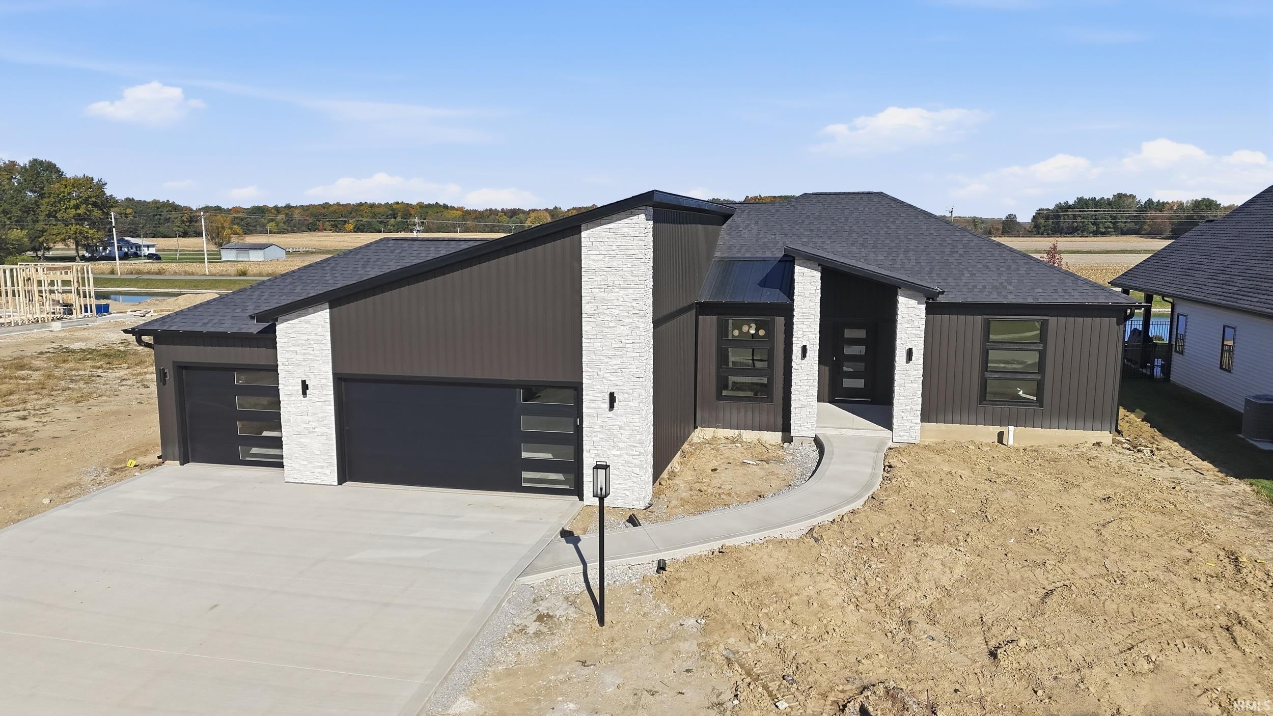 13358 Watling Path — photo