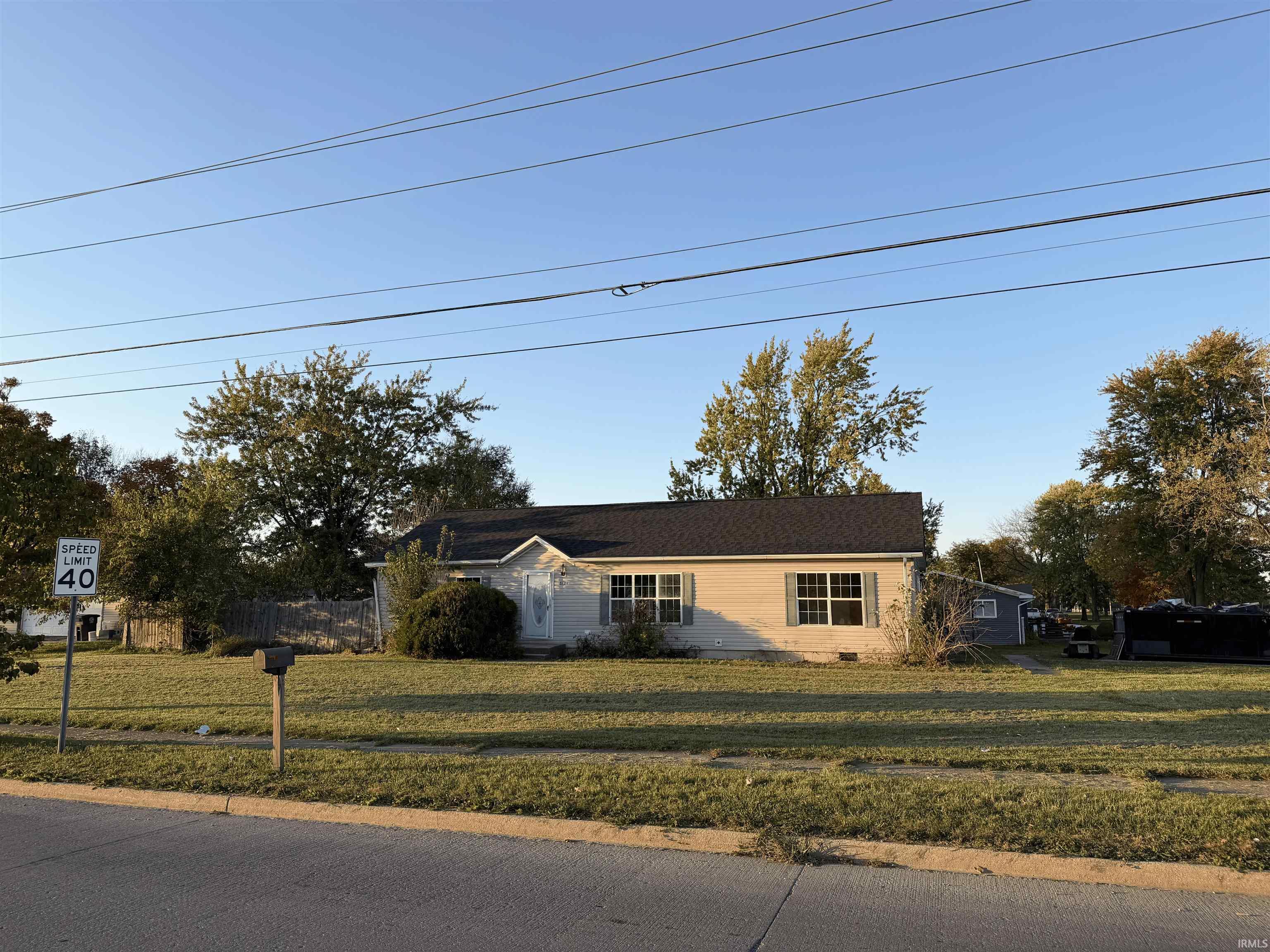 3121 E Tillman Road — photo