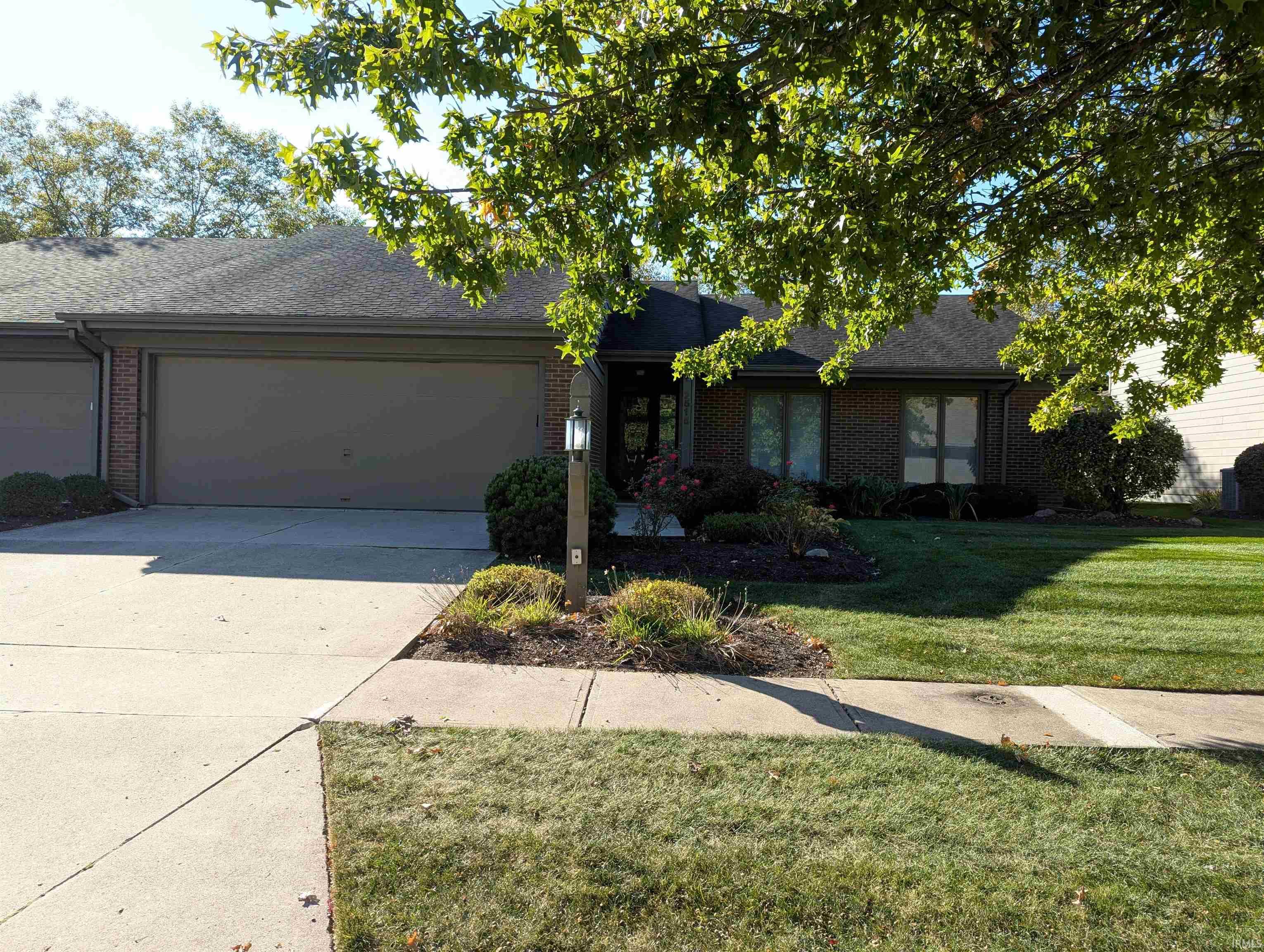 2515 E Saint Thomas Point — photo