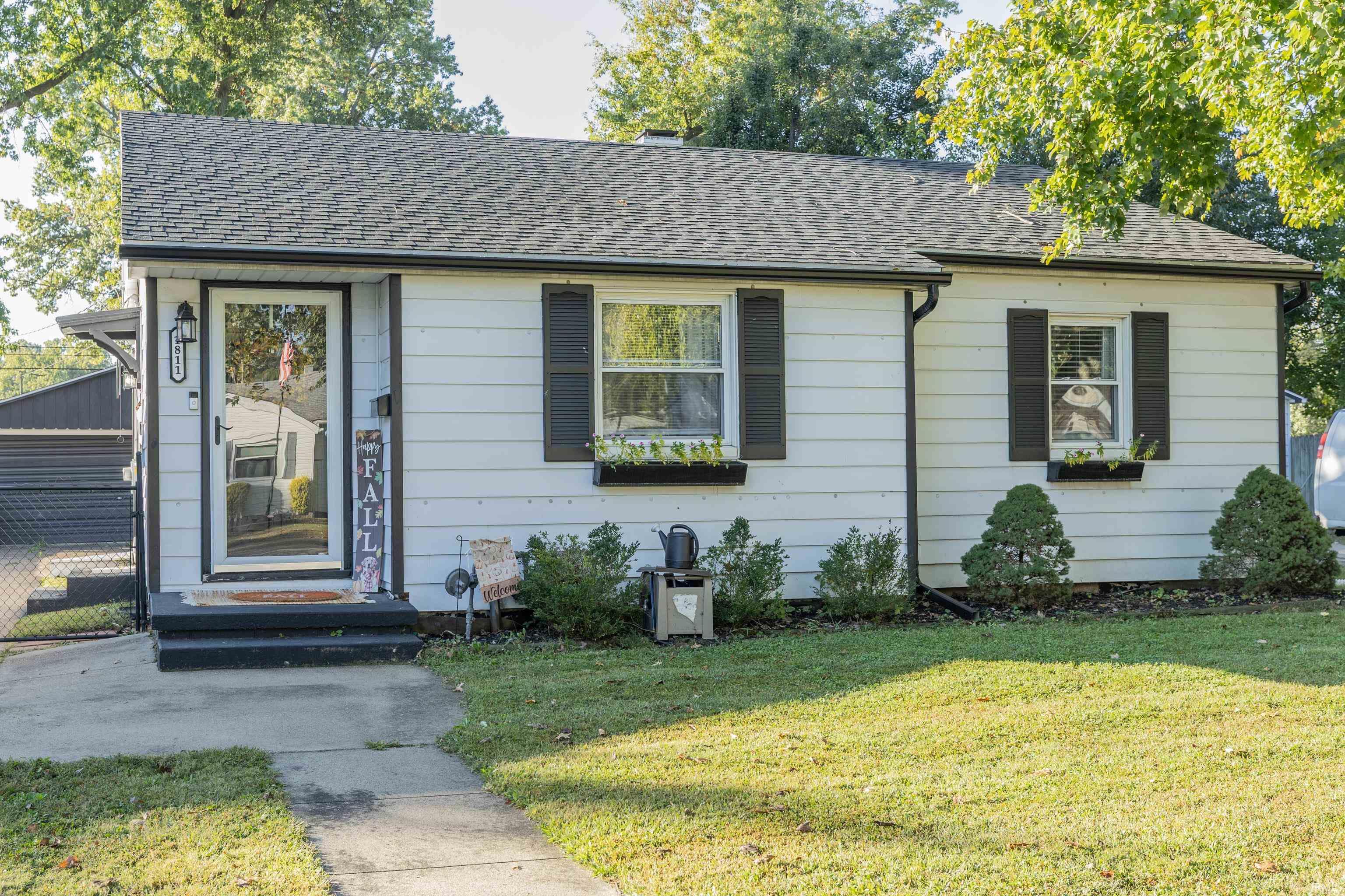 1811 Colin Avenue — photo