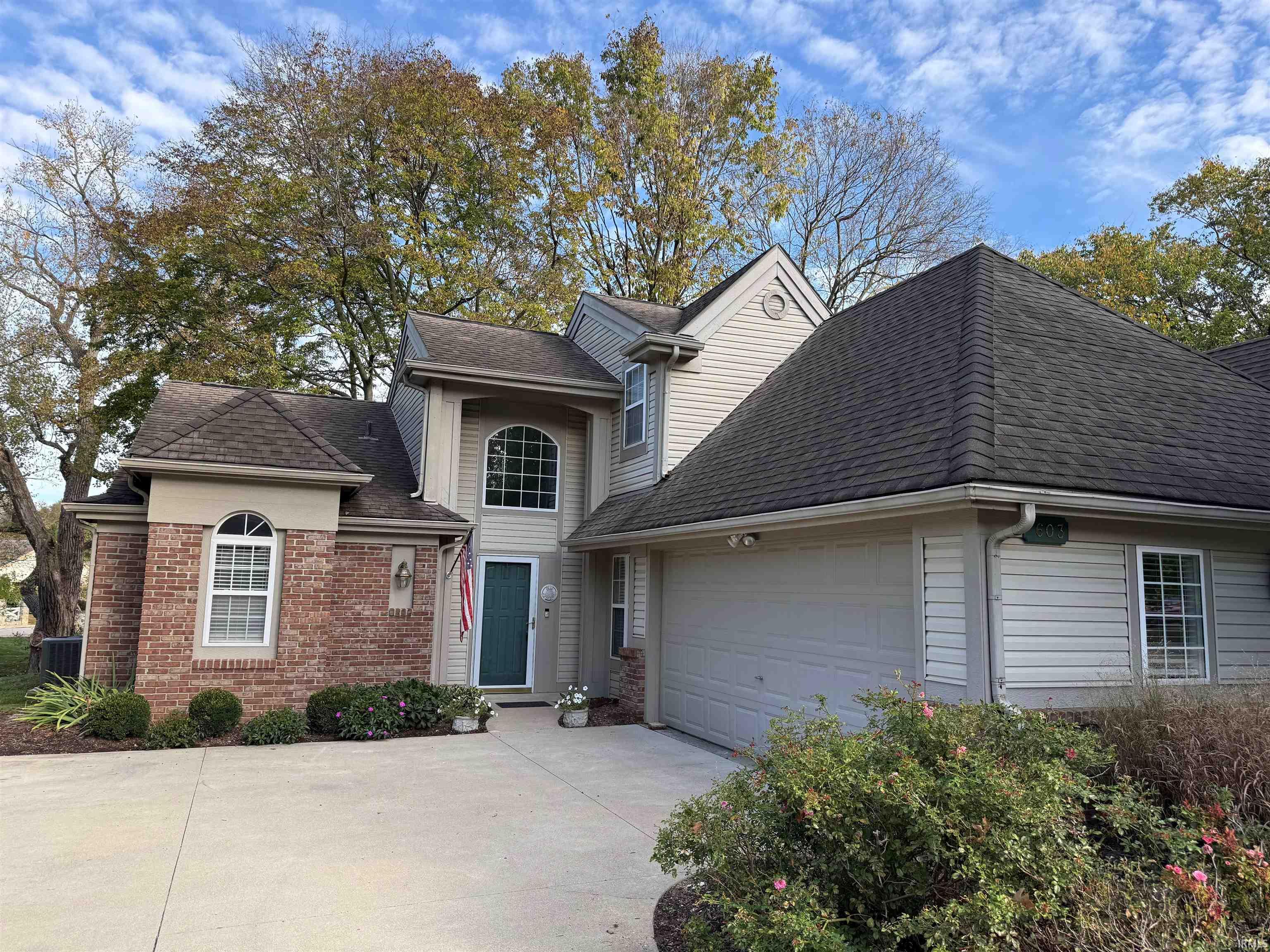 603 E Moss Creek Court — photo