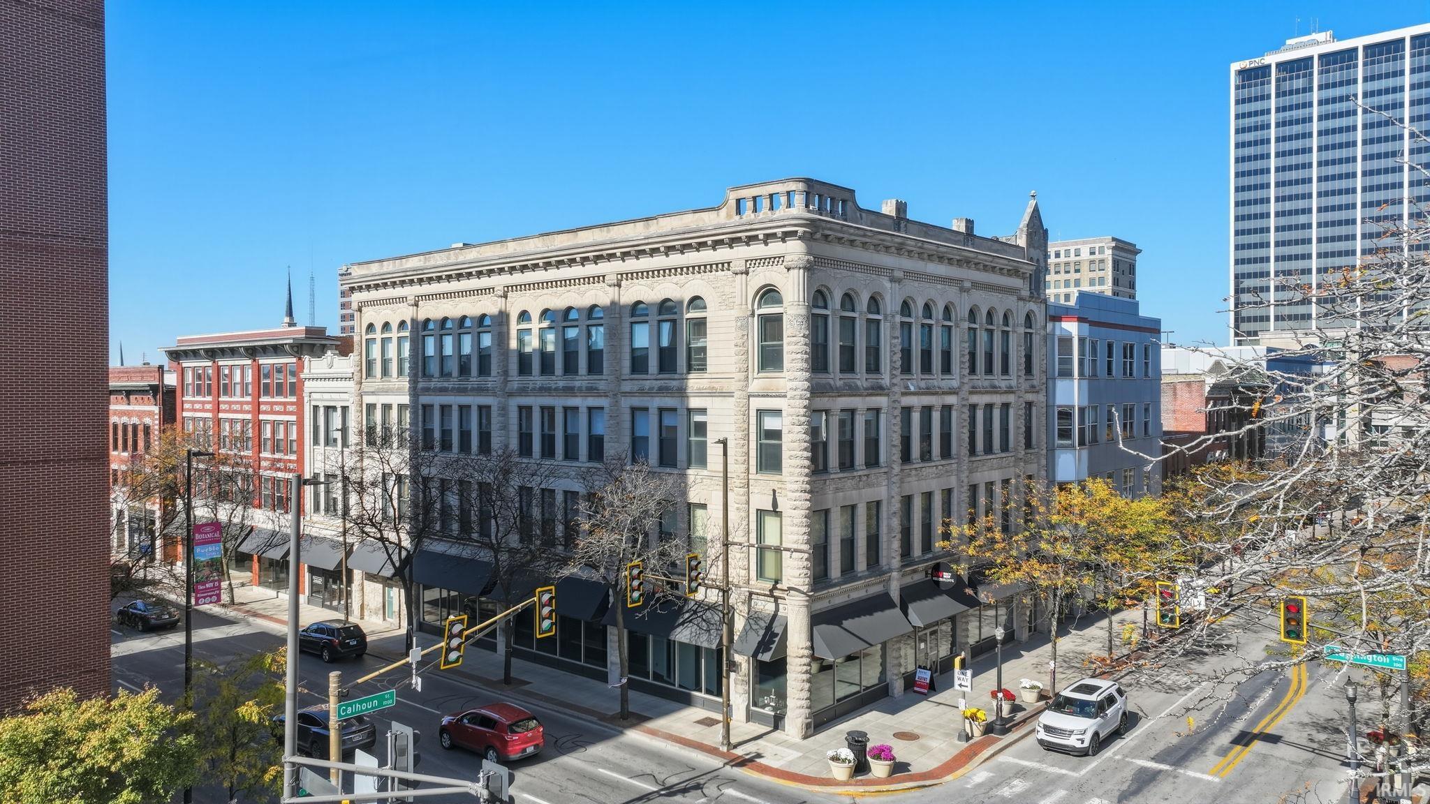 112 W Washington Boulevard — photo