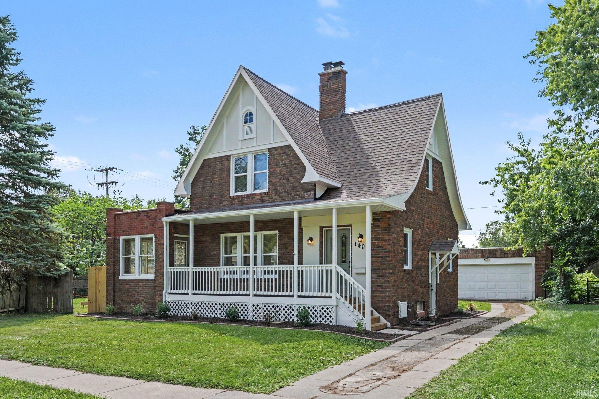 1407 Strong Avenue — photo