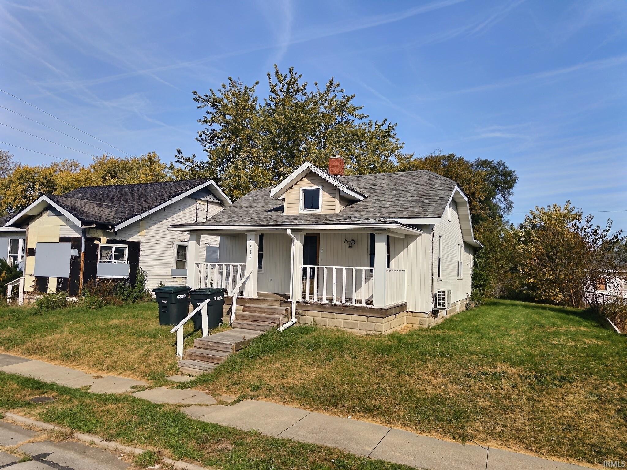 1612 W 9th Street — photo