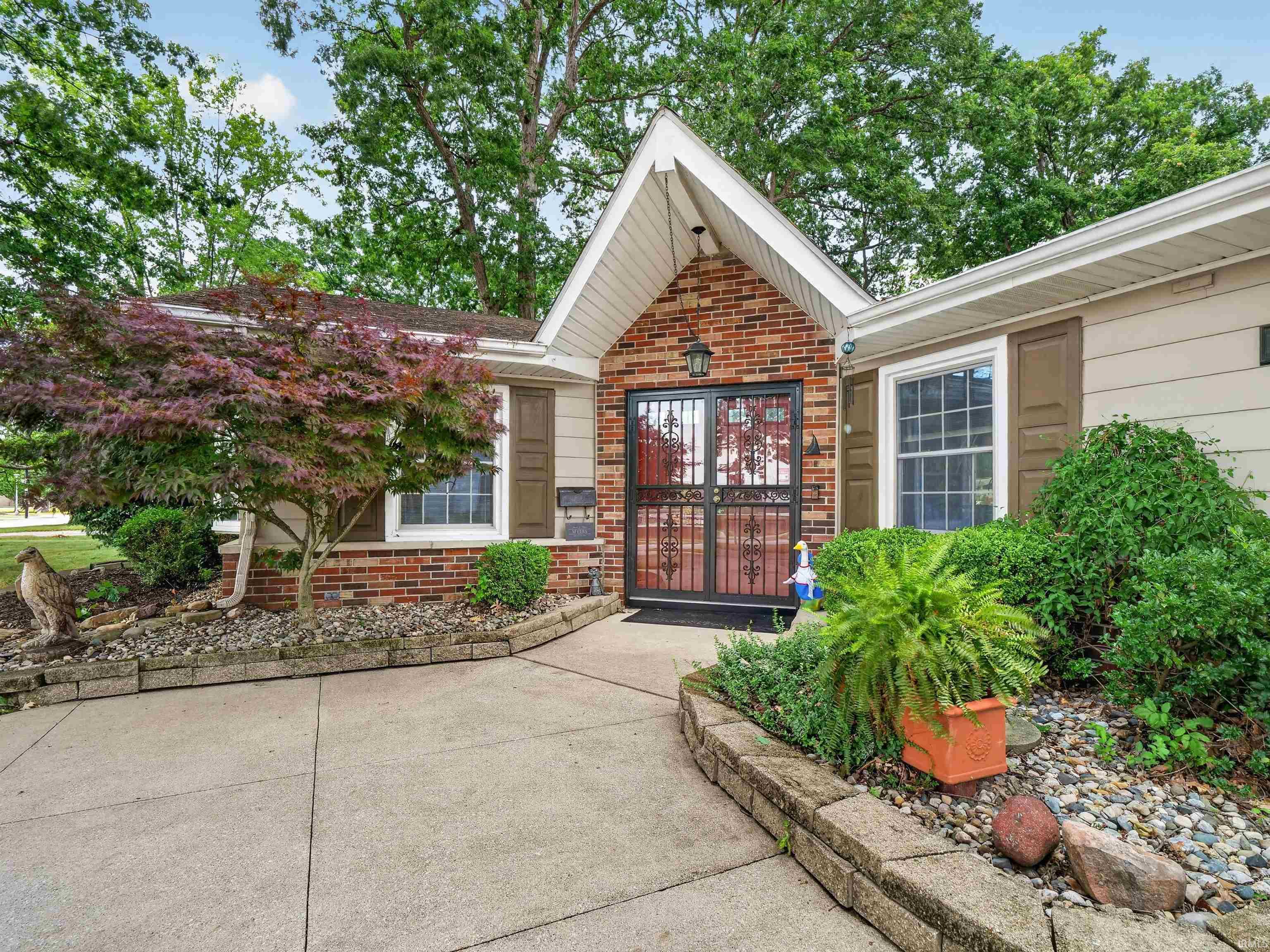 4701 Fairlawn Pass — photo