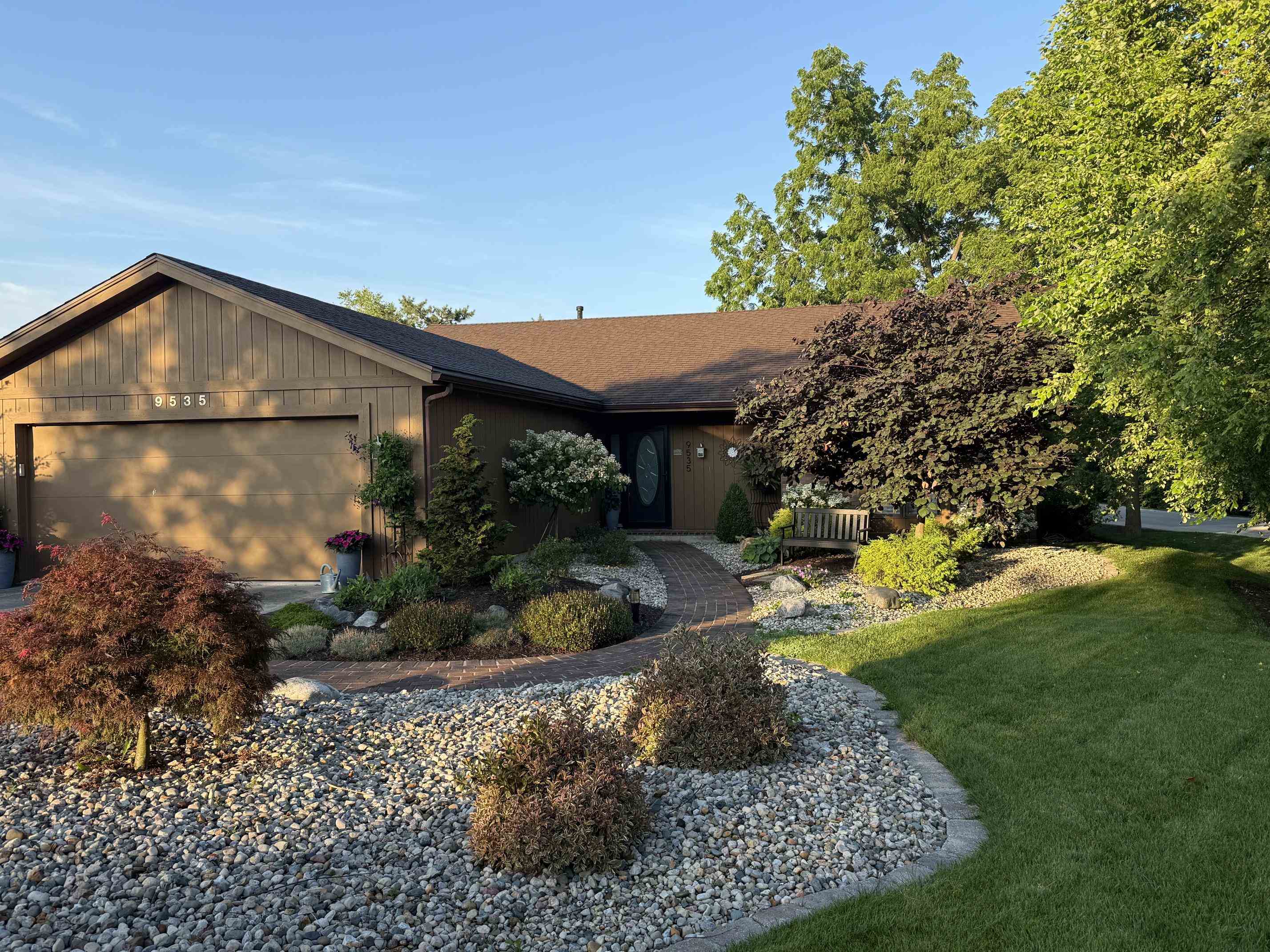 9535 Camberwell Drive — photo