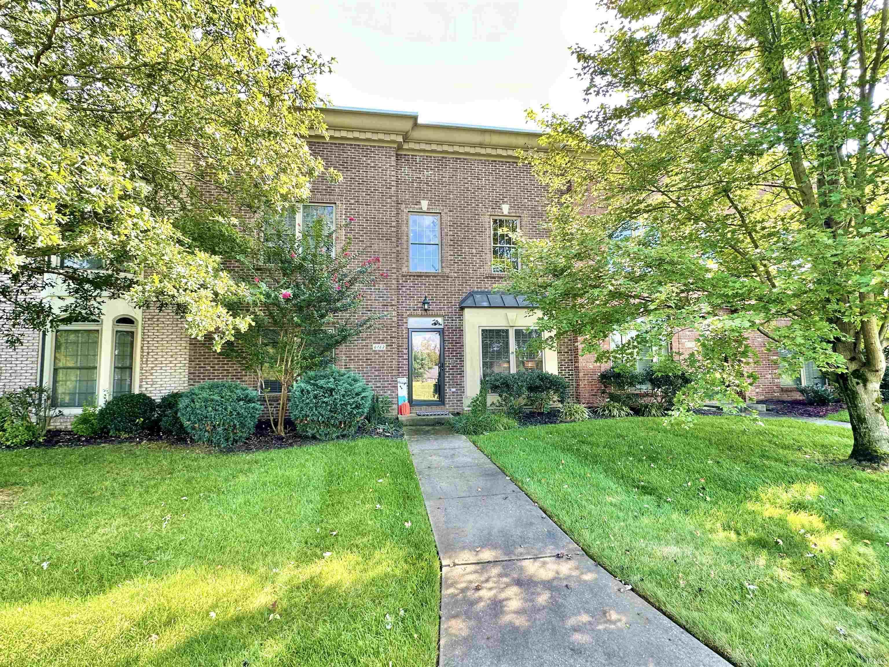 6182 Glenview Drive — photo
