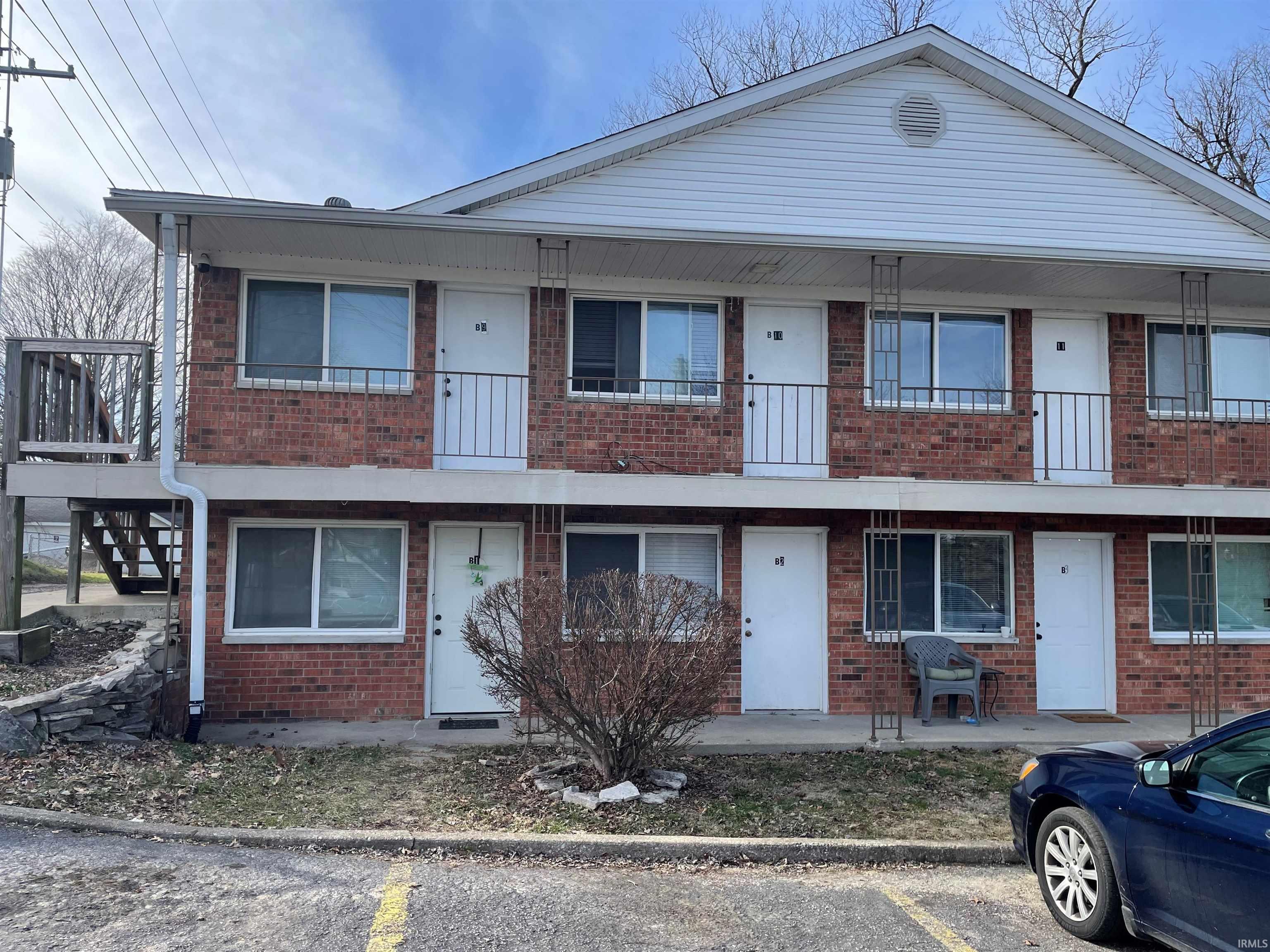 1005 N Rogers Street — photo