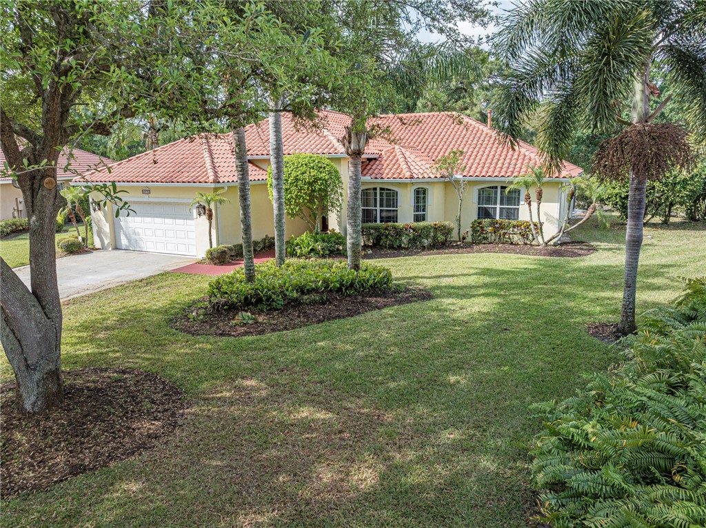 5873 Pine Ridge Circle — photo