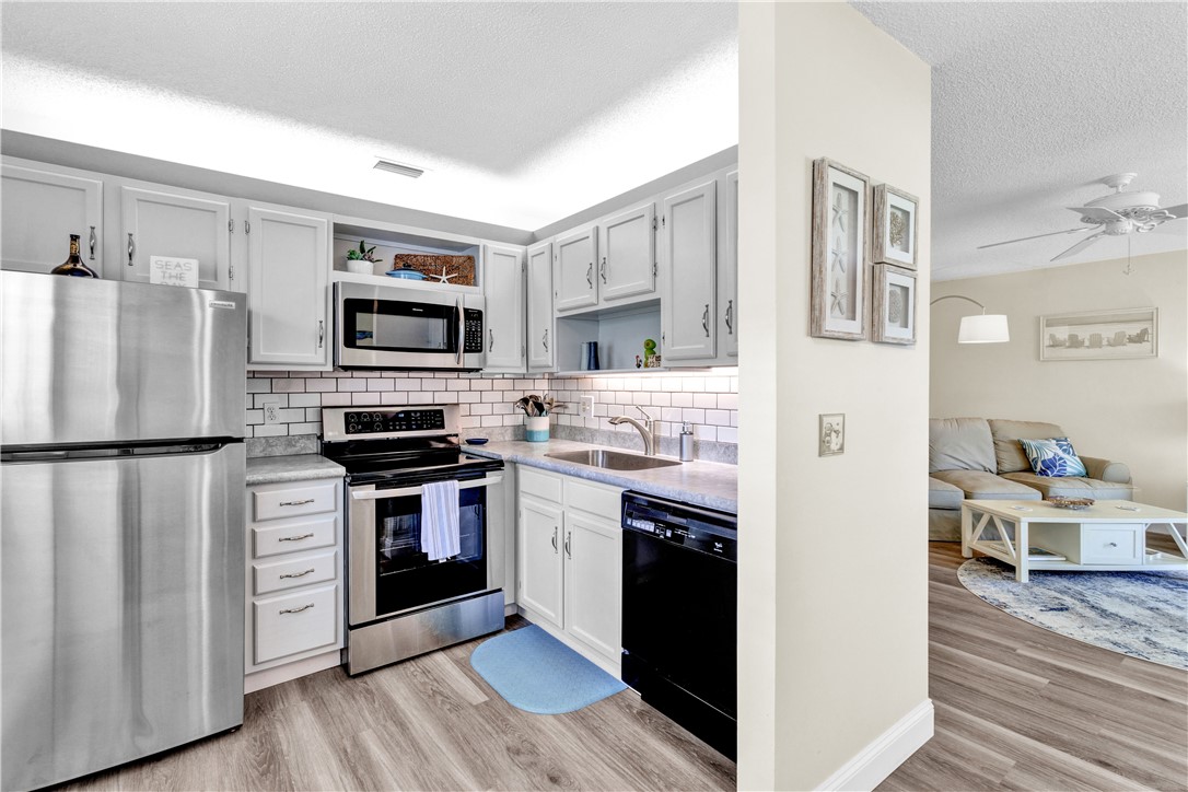 107 Spring Lake Court 102 — photo