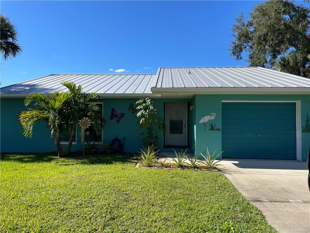 1421 Thornhill Lane — photo