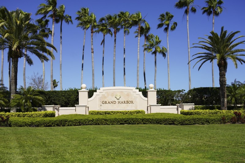 5080 Harmony Circle 101 — photo