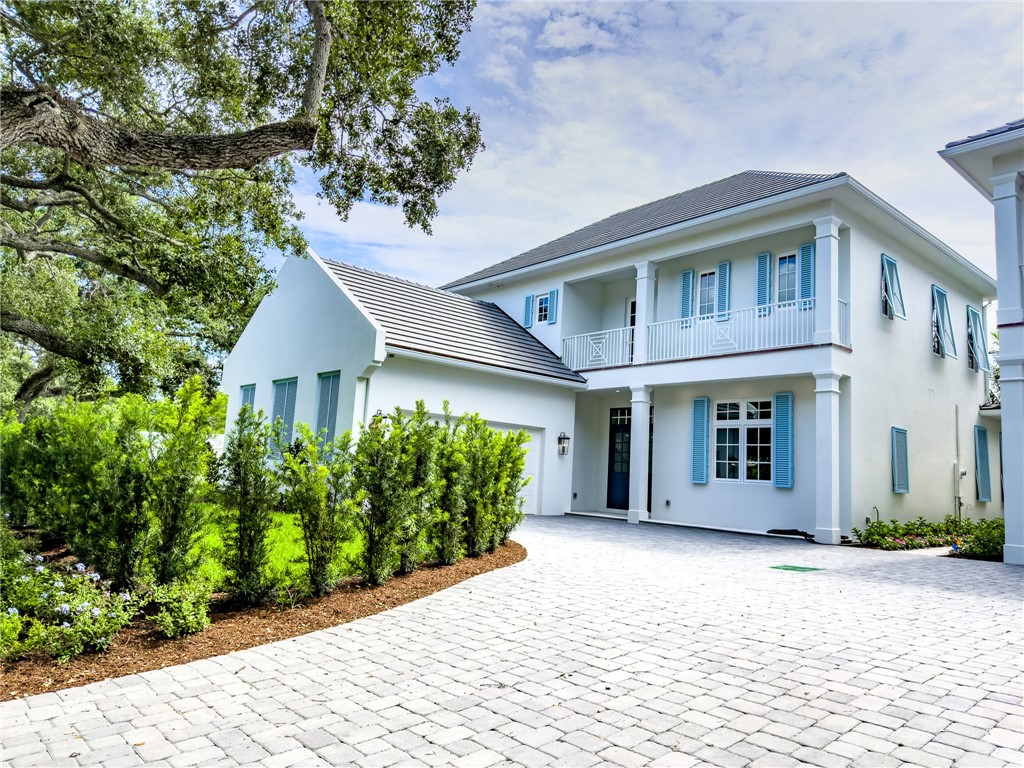 1650 Club Drive — photo