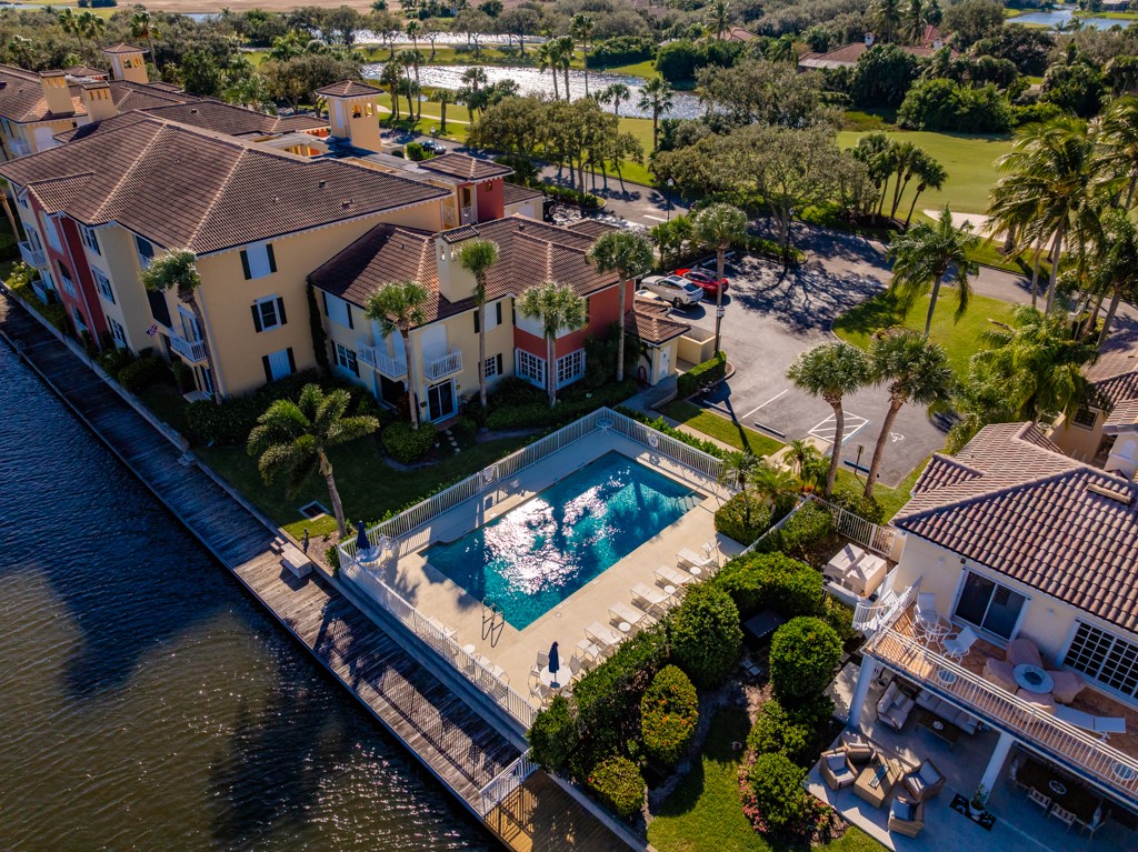 5520 Harbor Village Drive 203 — photo