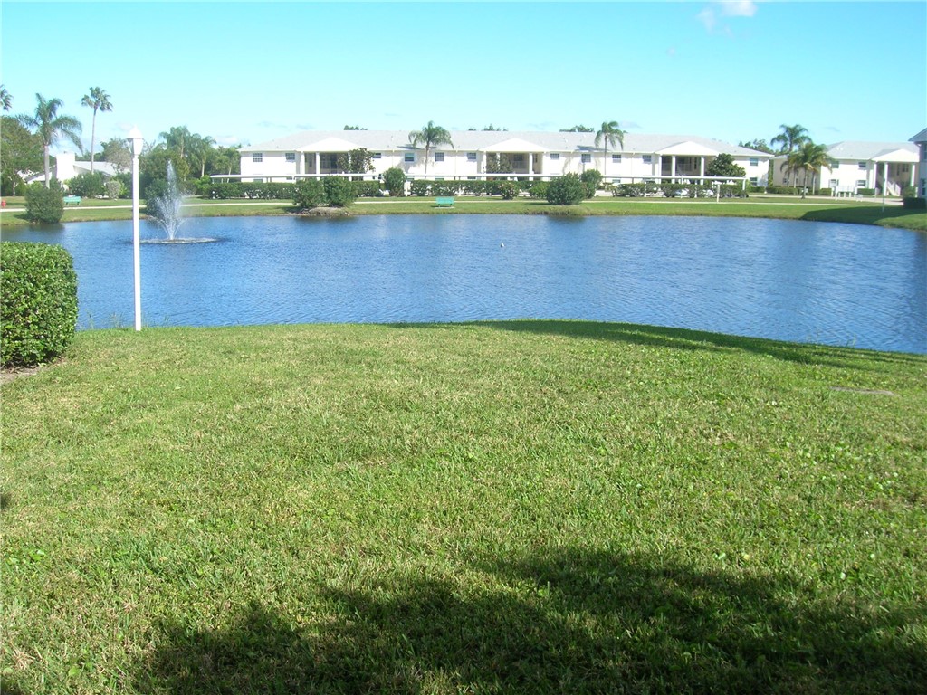 454 Grove Isle Circle 454 — photo